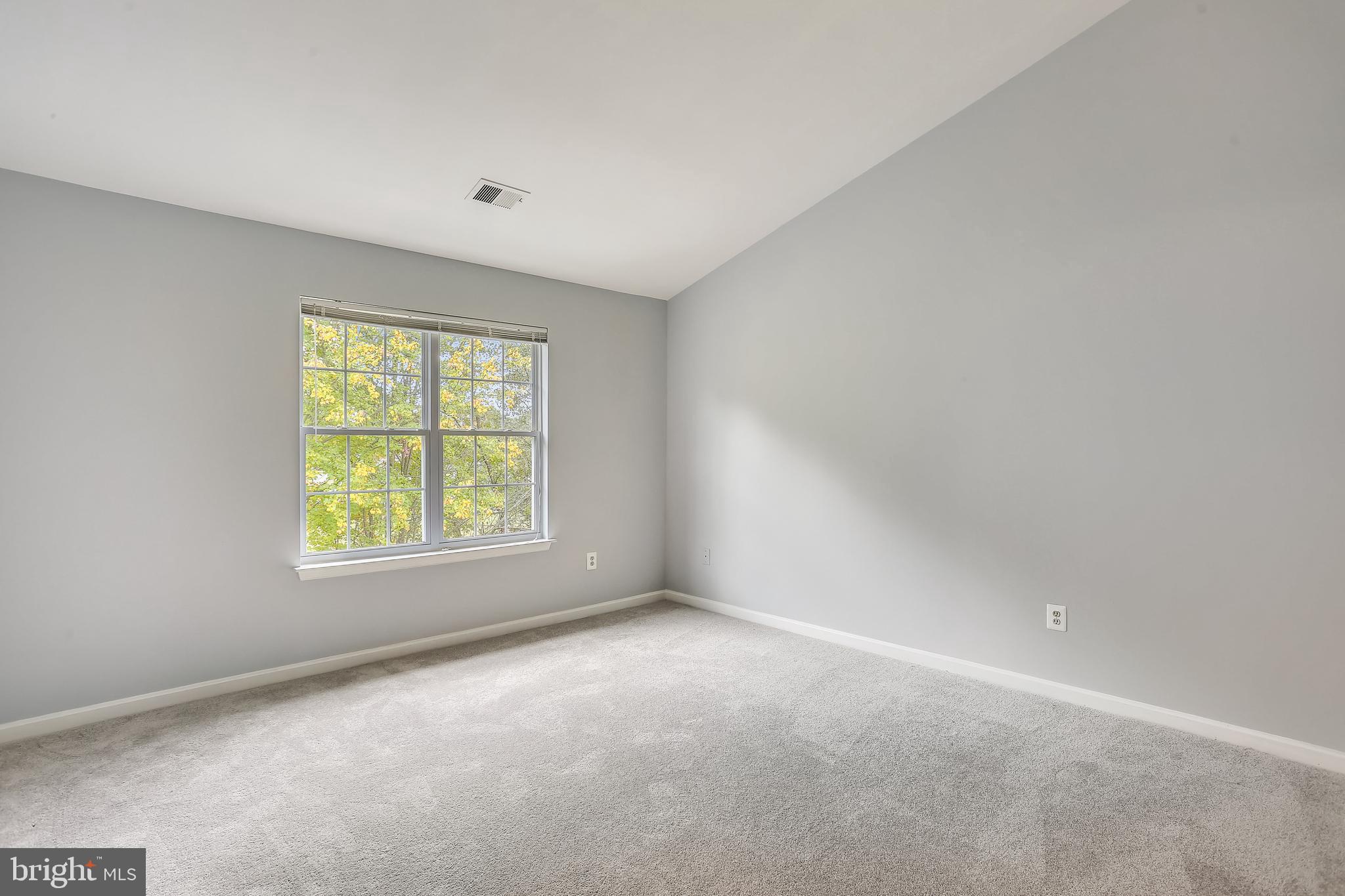 RIDGEFIELD - Residential