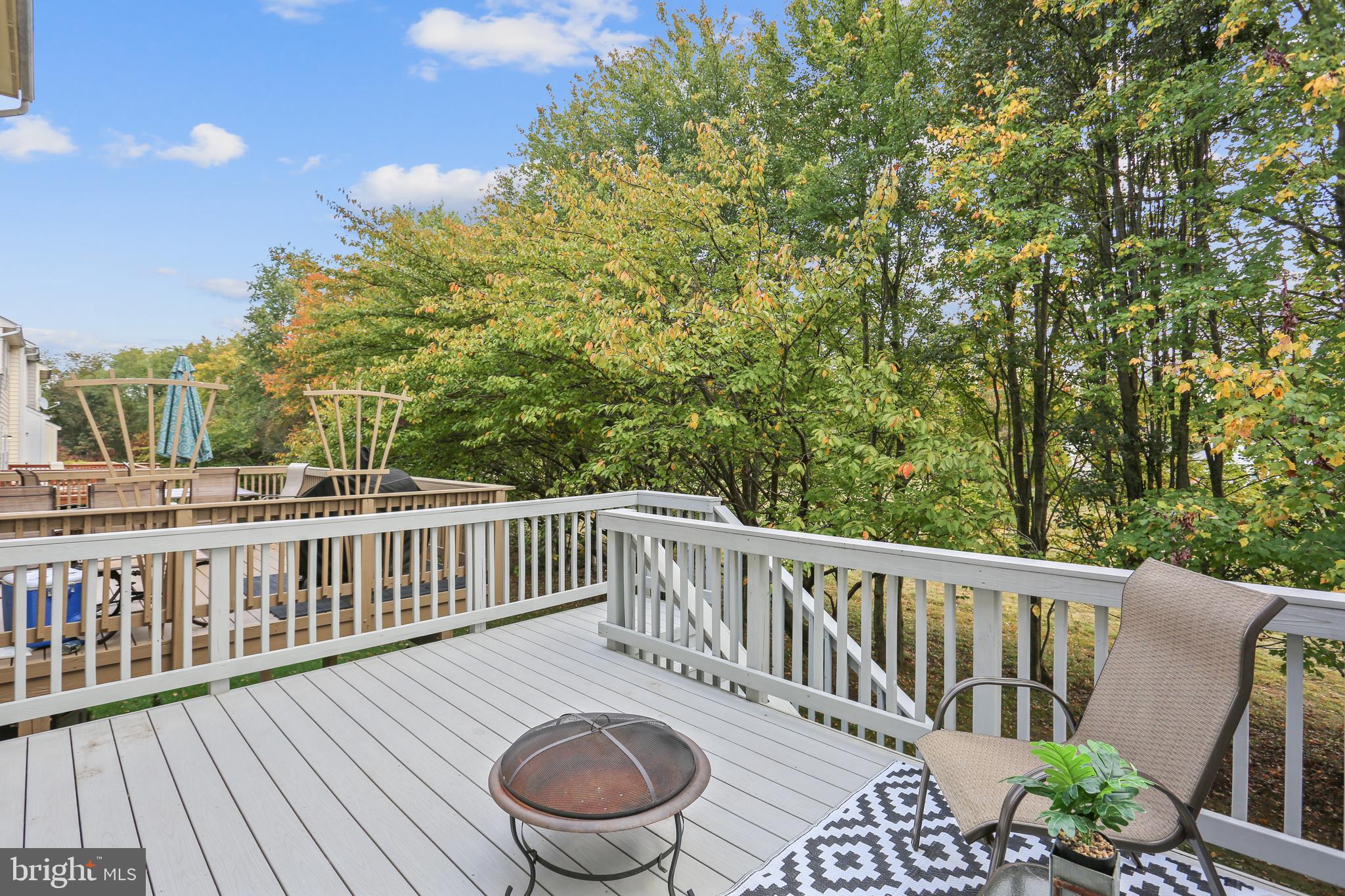 RIDGEFIELD - Residential