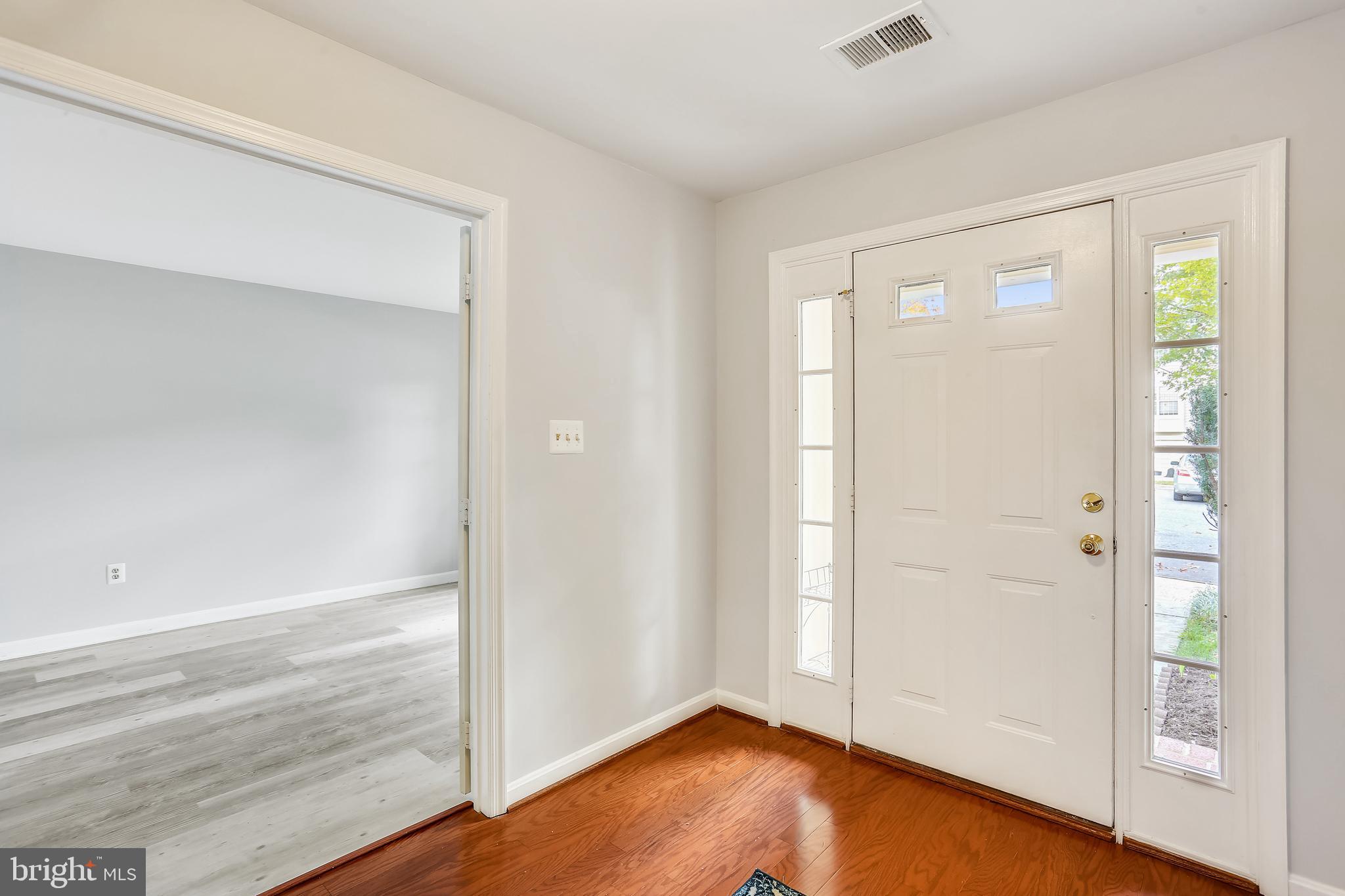 RIDGEFIELD - Residential