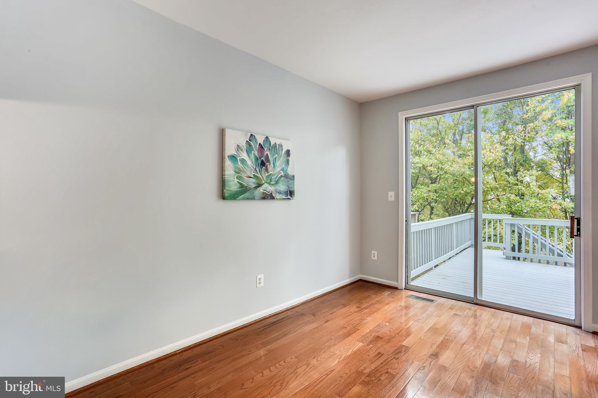 RIDGEFIELD - Residential