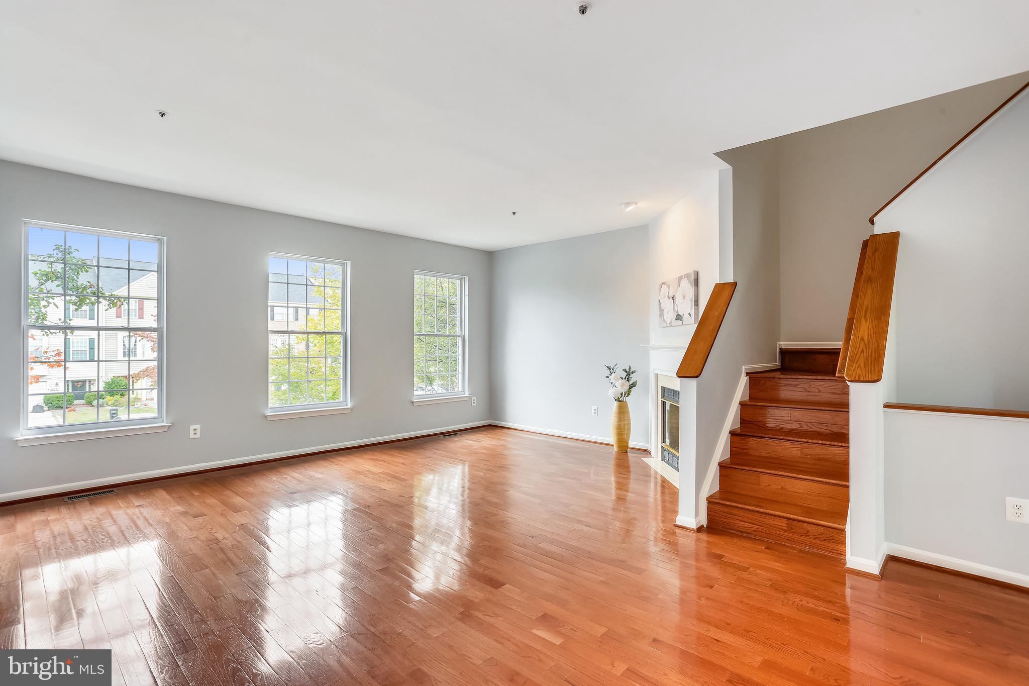 RIDGEFIELD - Residential