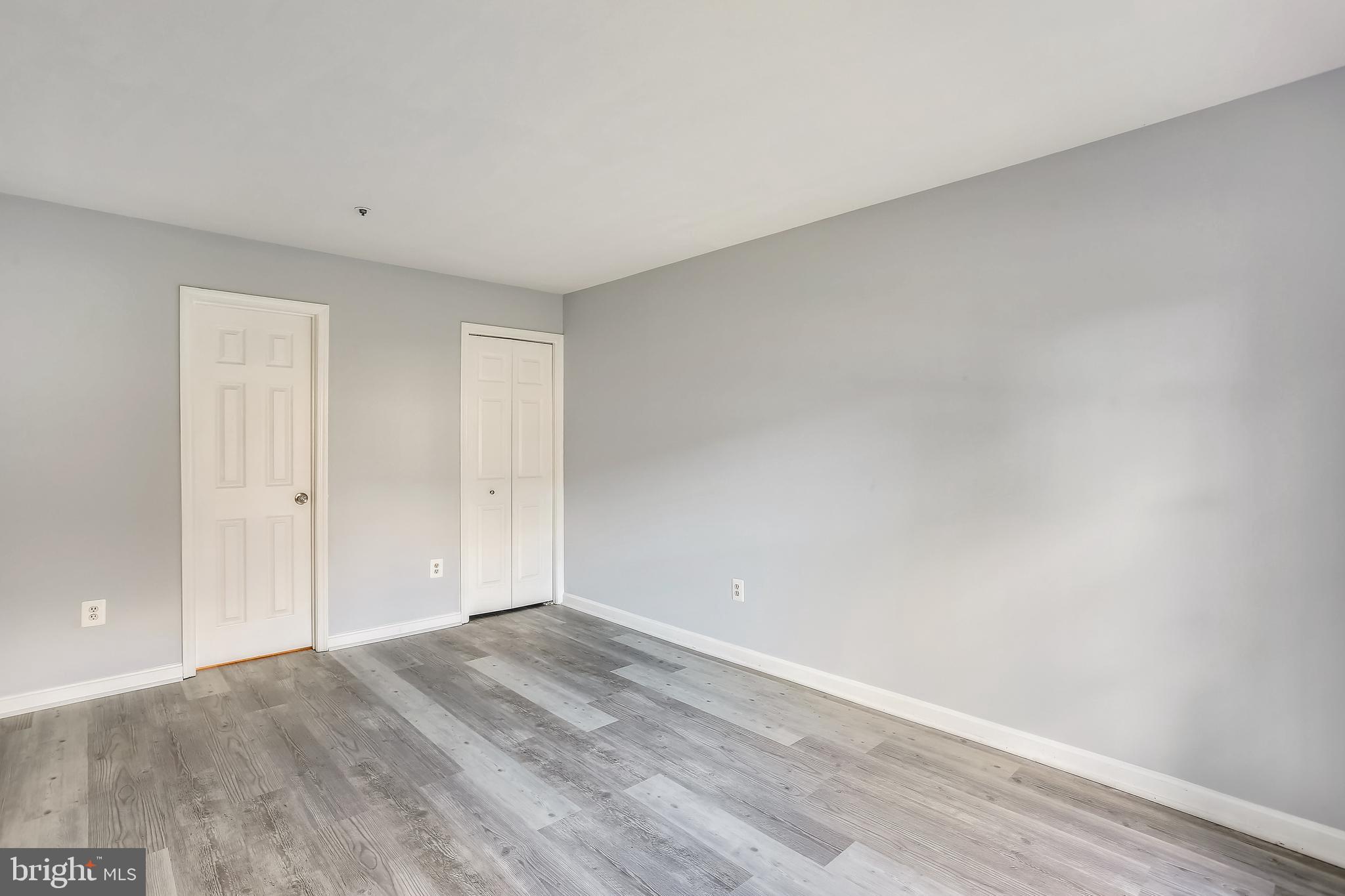 RIDGEFIELD - Residential