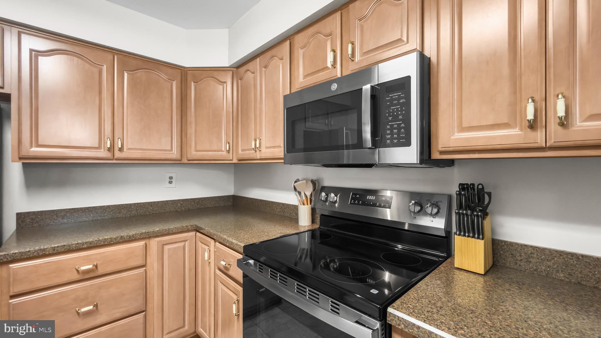 WOODLAND VILLAGE - Residential