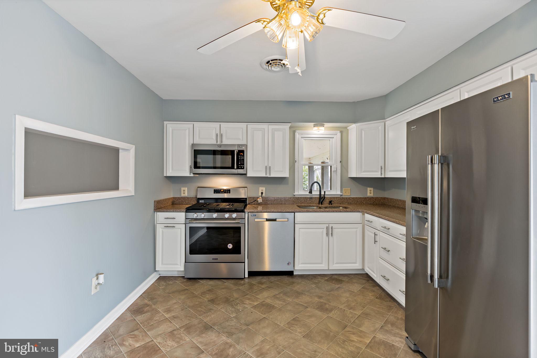 SKY-LIN PARK - Residential