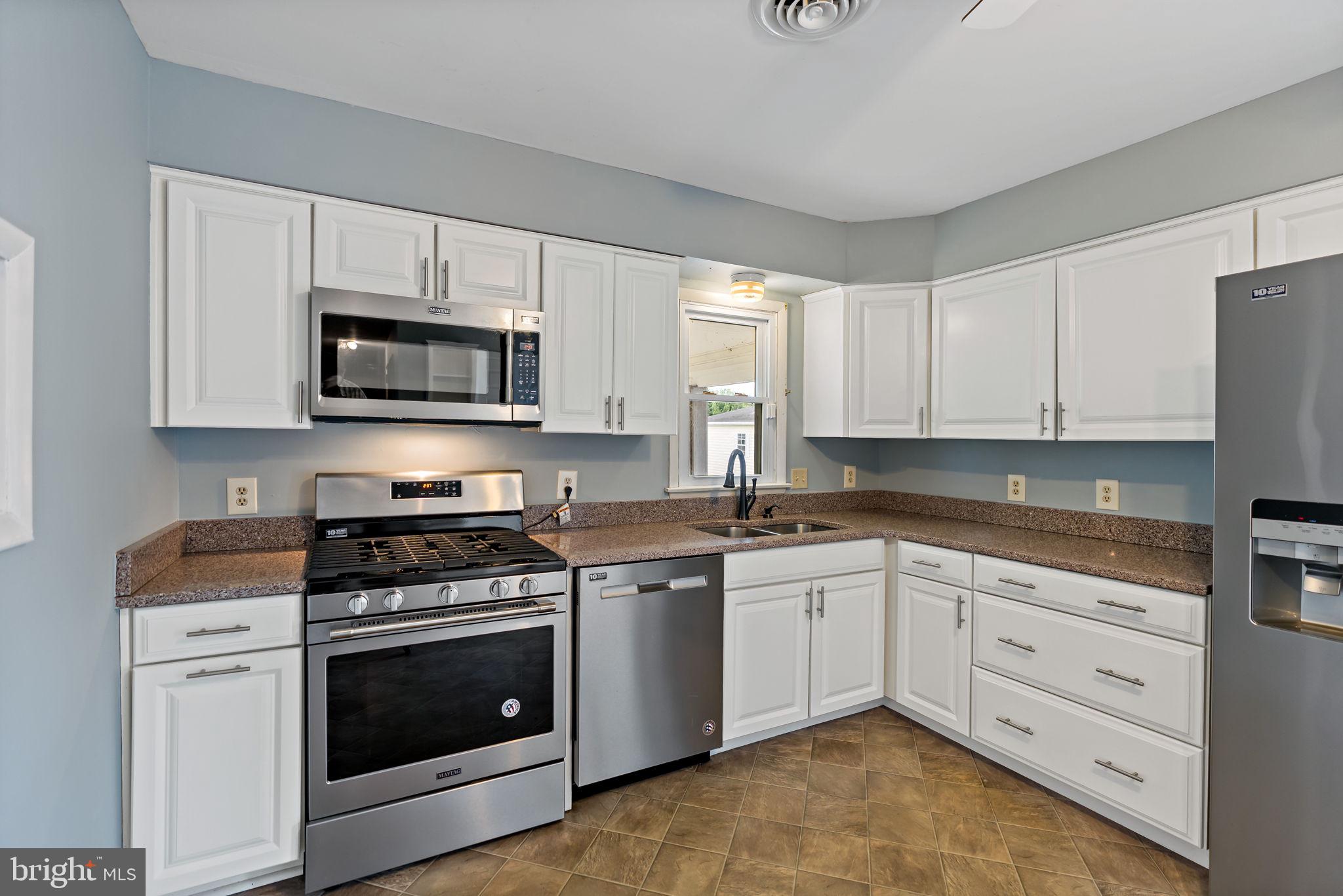 SKY-LIN PARK - Residential