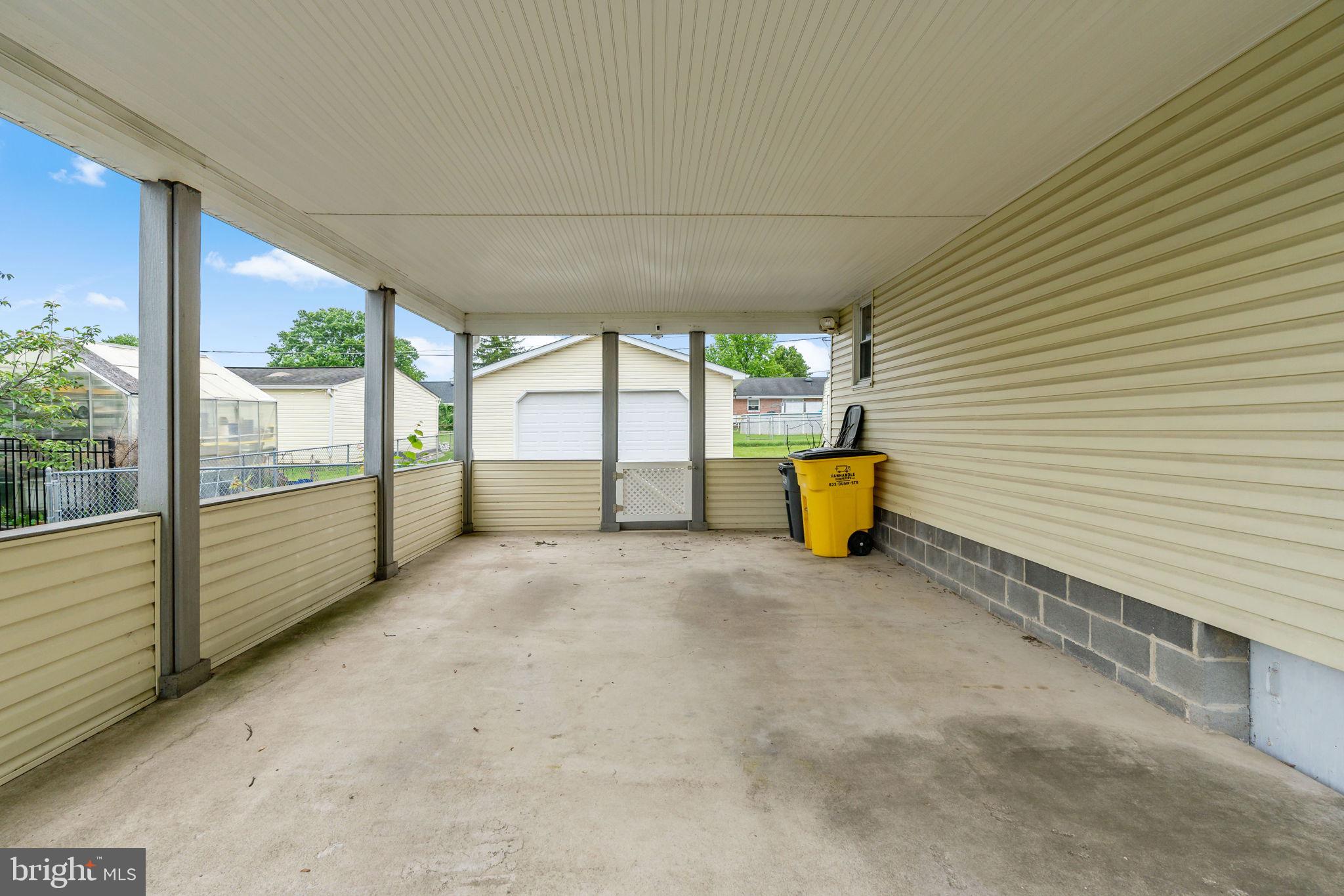 SKY-LIN PARK - Residential