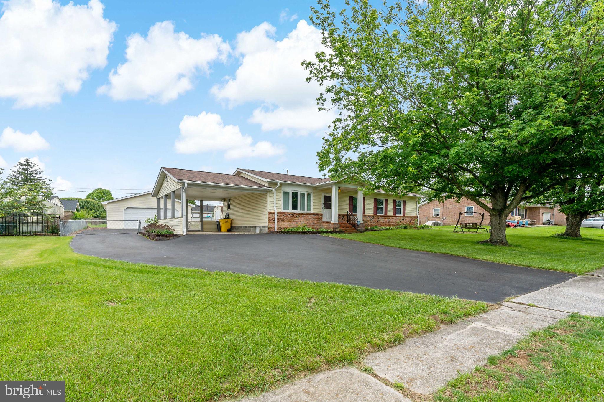 SKY-LIN PARK - Residential