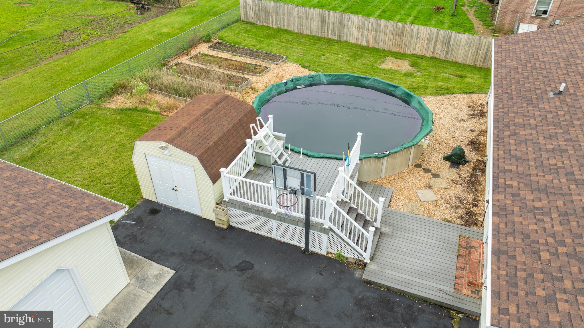 SKY-LIN PARK - Residential