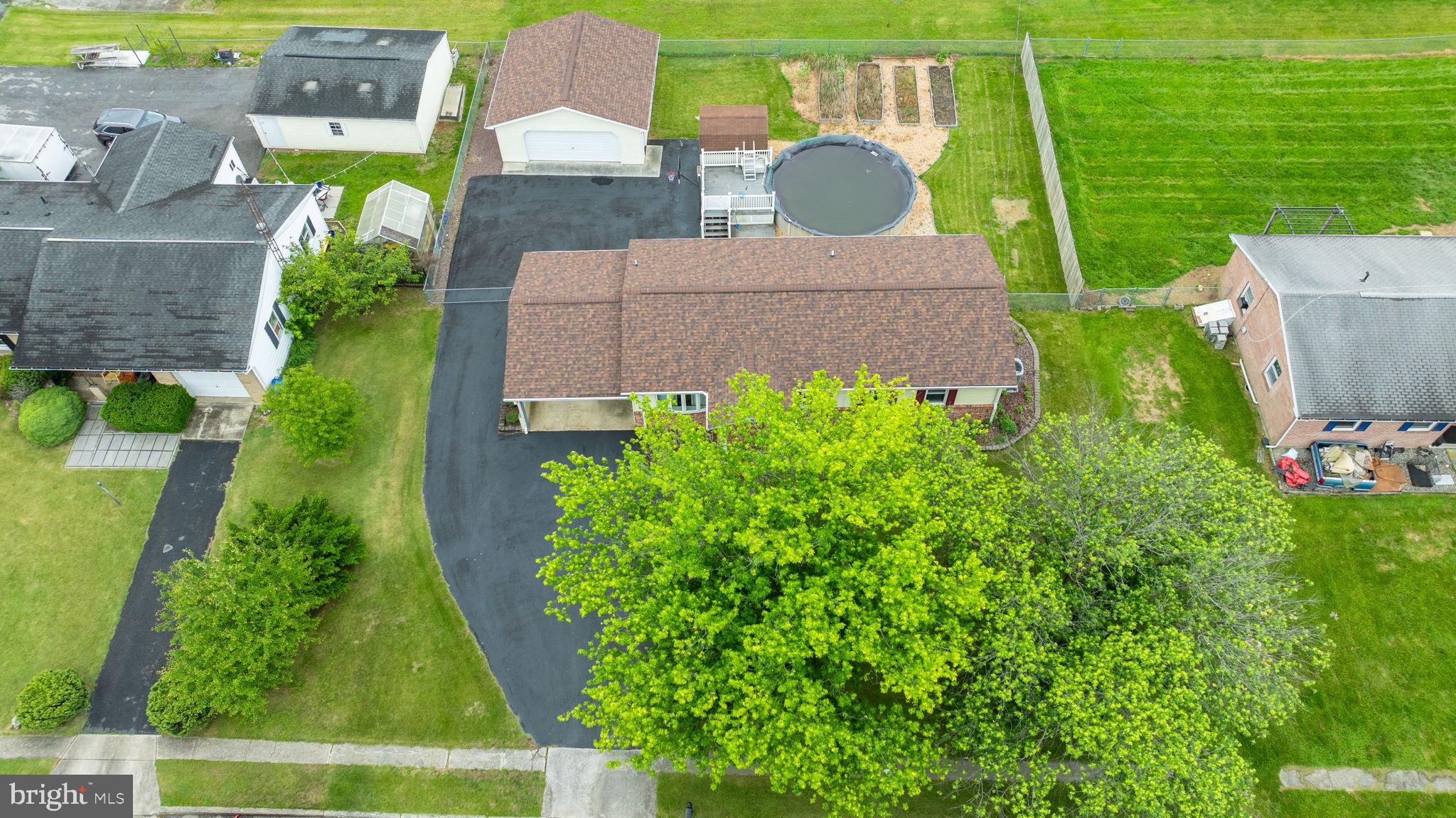 SKY-LIN PARK - Residential