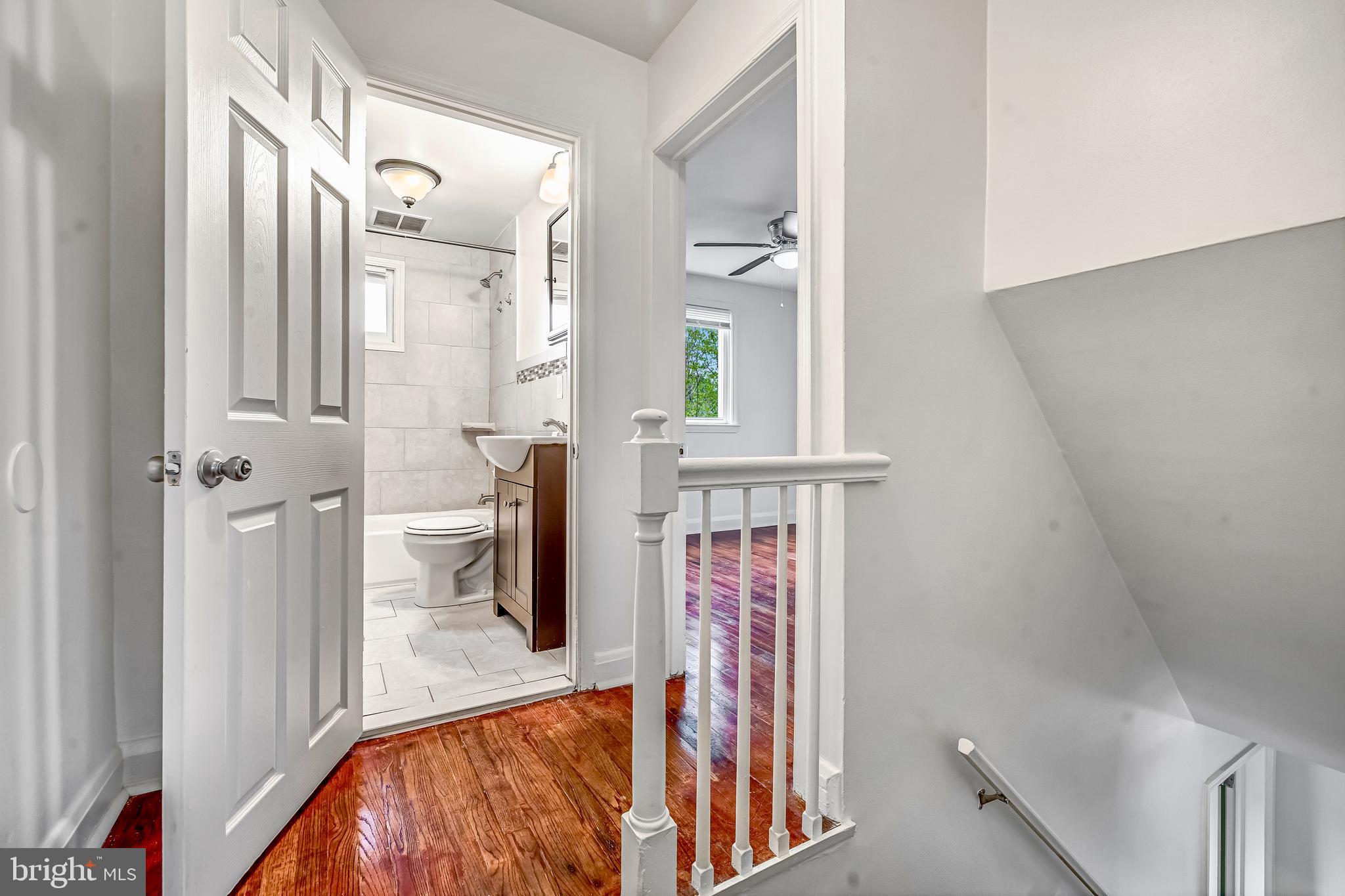 HILLENDALE - Residential Lease