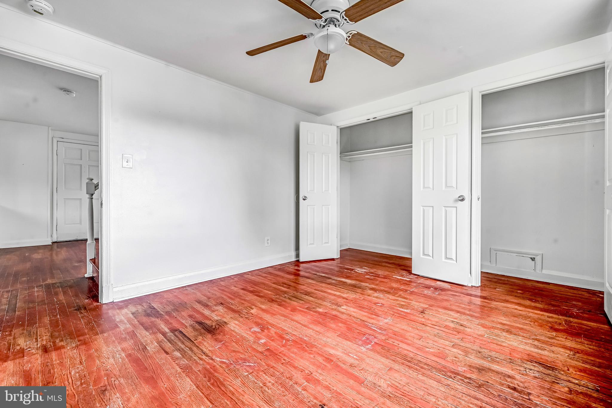 HILLENDALE - Residential Lease