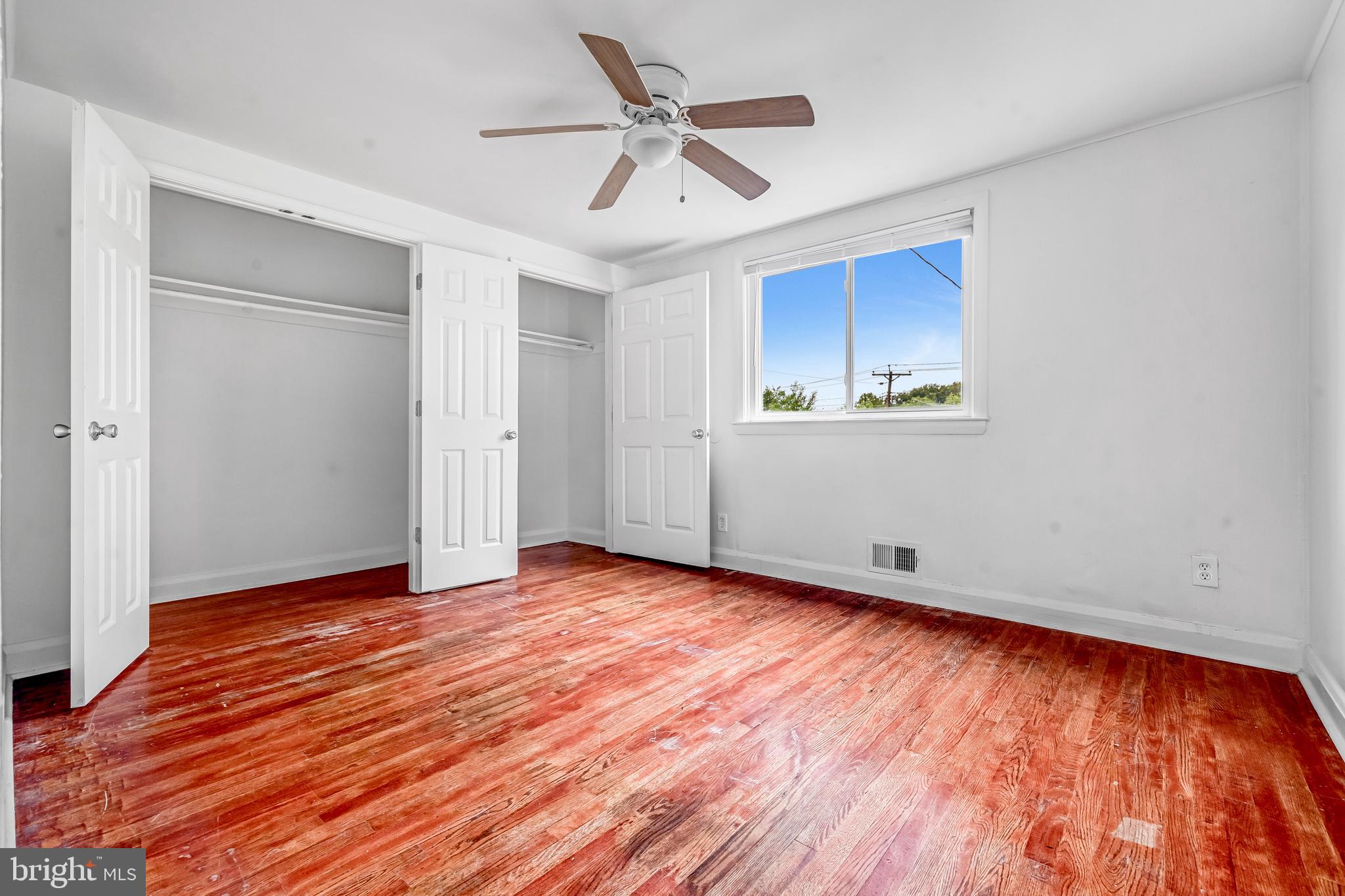 HILLENDALE - Residential Lease