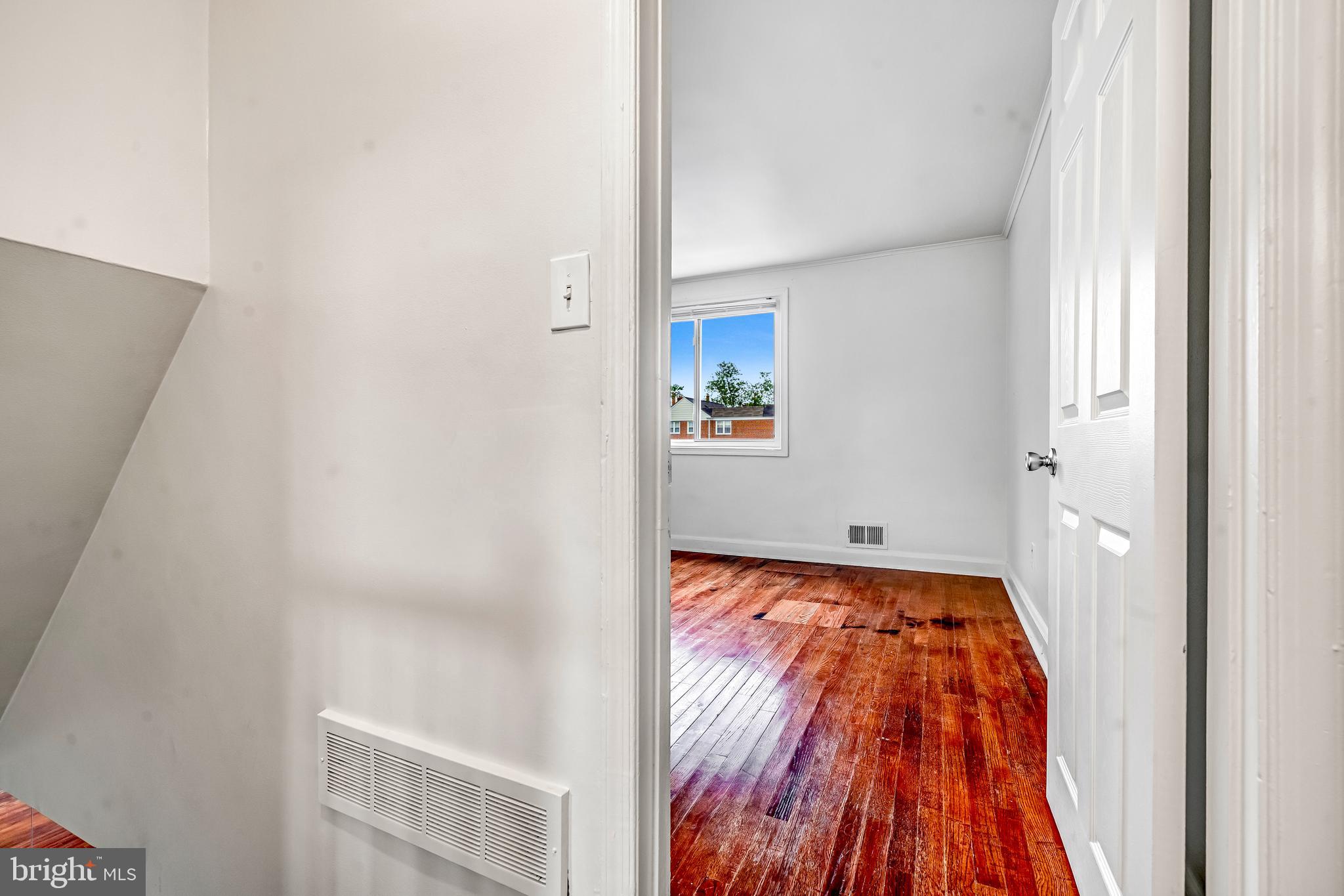 HILLENDALE - Residential Lease