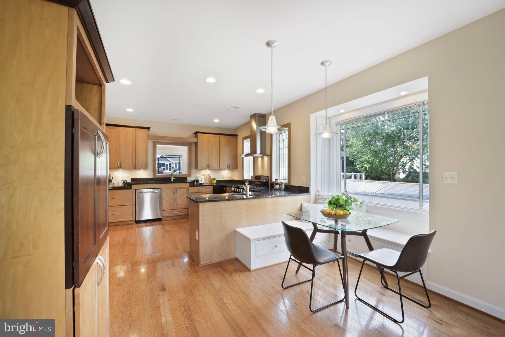 ALCOVA HEIGHTS - Residential