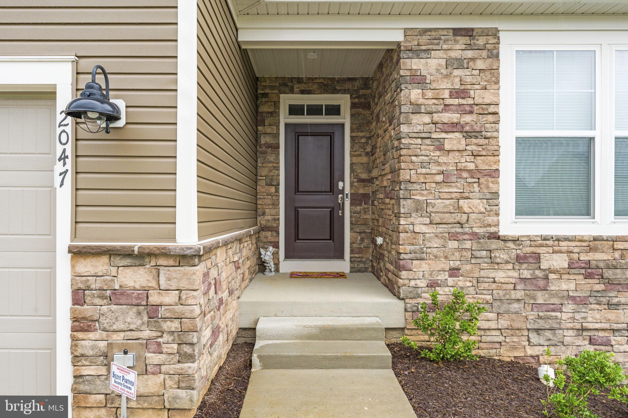 2047 ARMSTRONG TERRACE