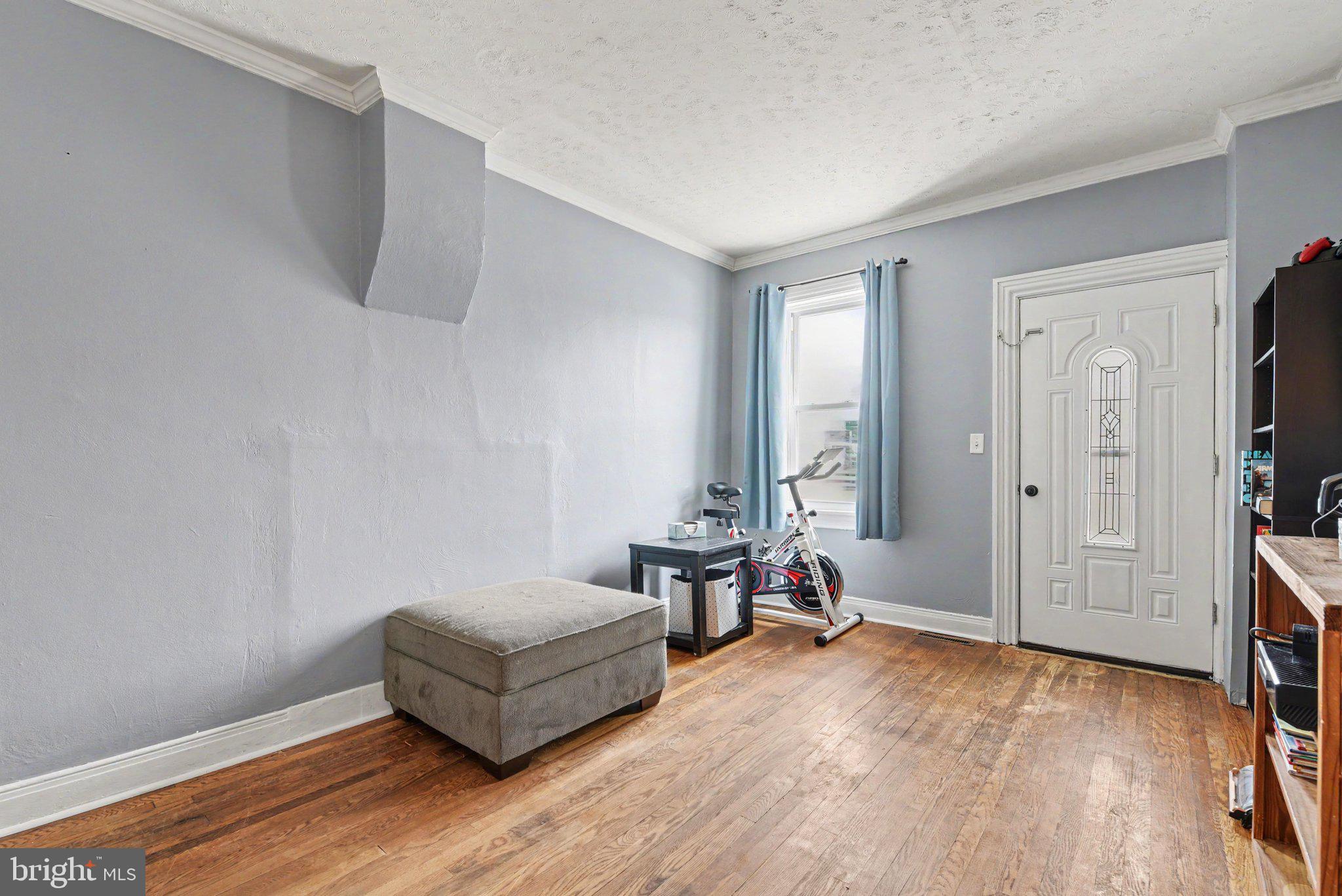 23 E ALLEN STREET