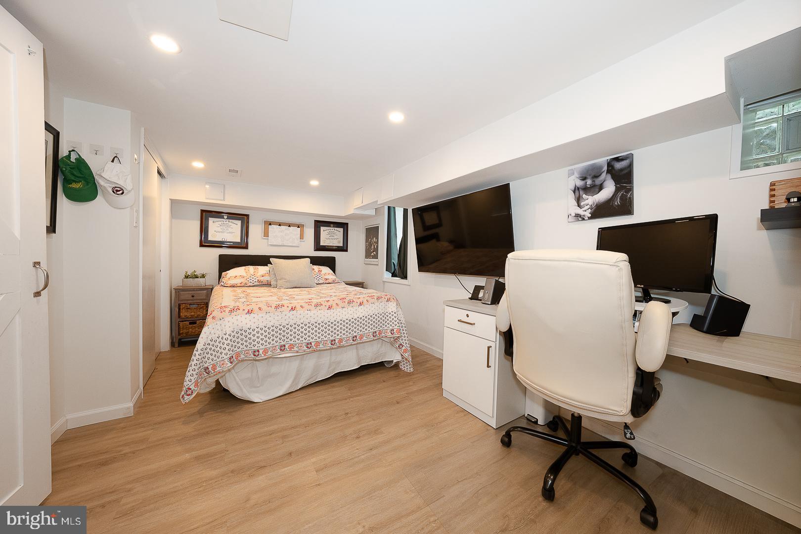WYNNEWOOD - Residential
