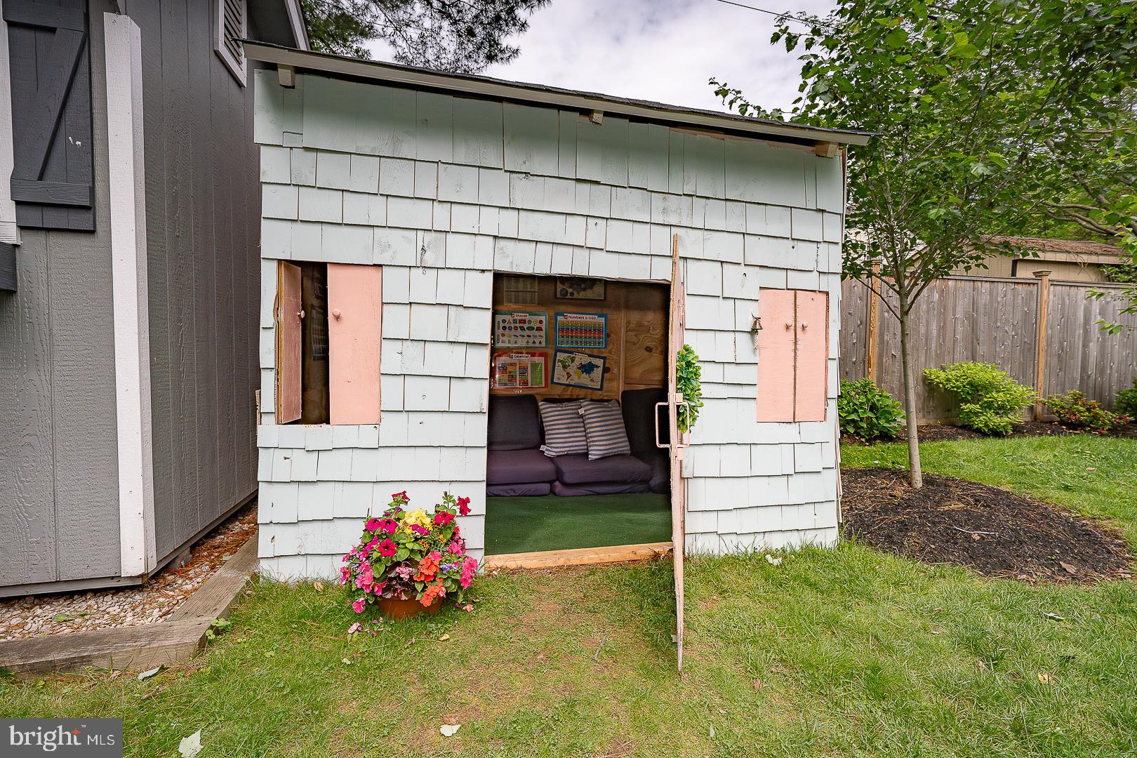 WYNNEWOOD - Residential
