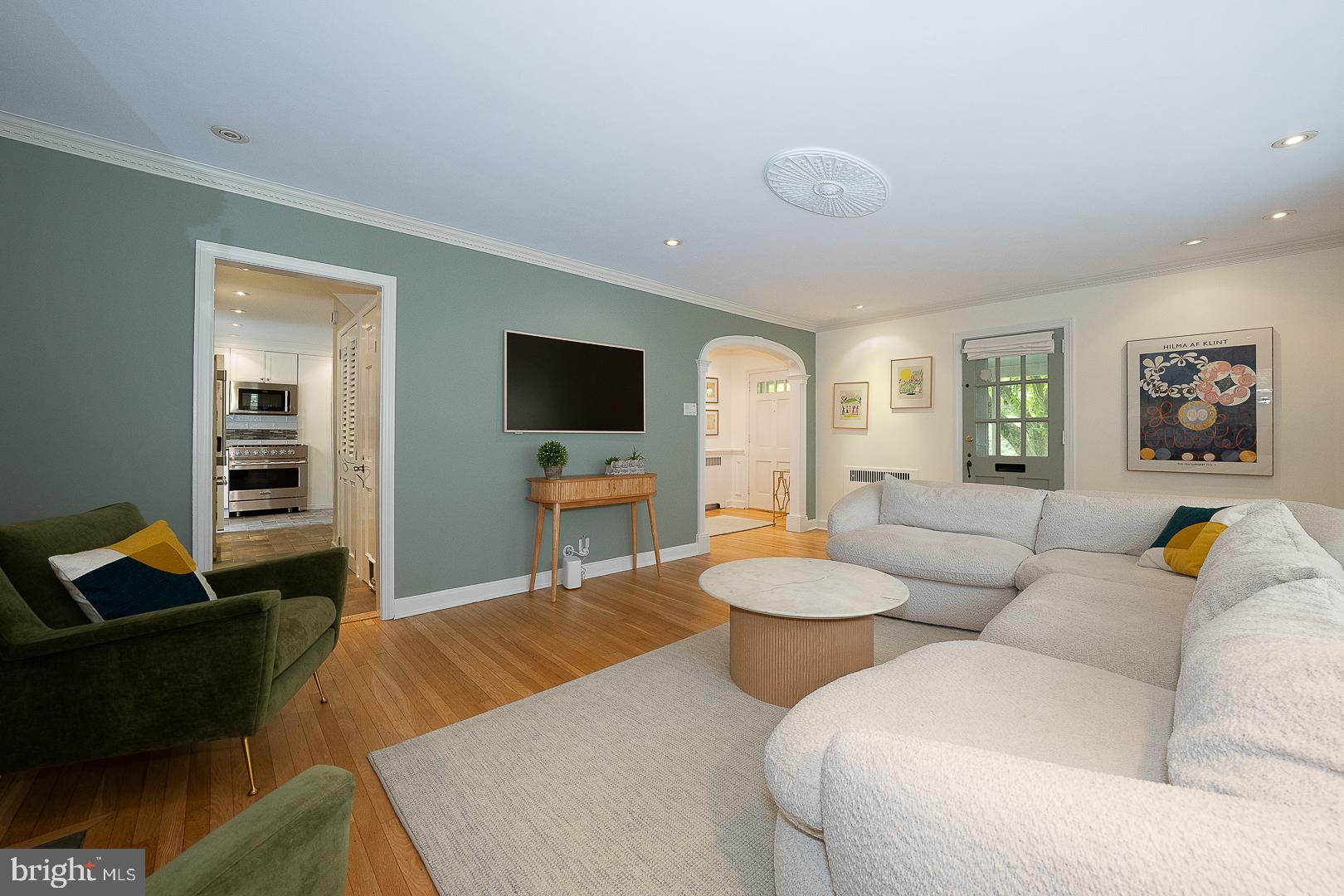 WYNNEWOOD - Residential