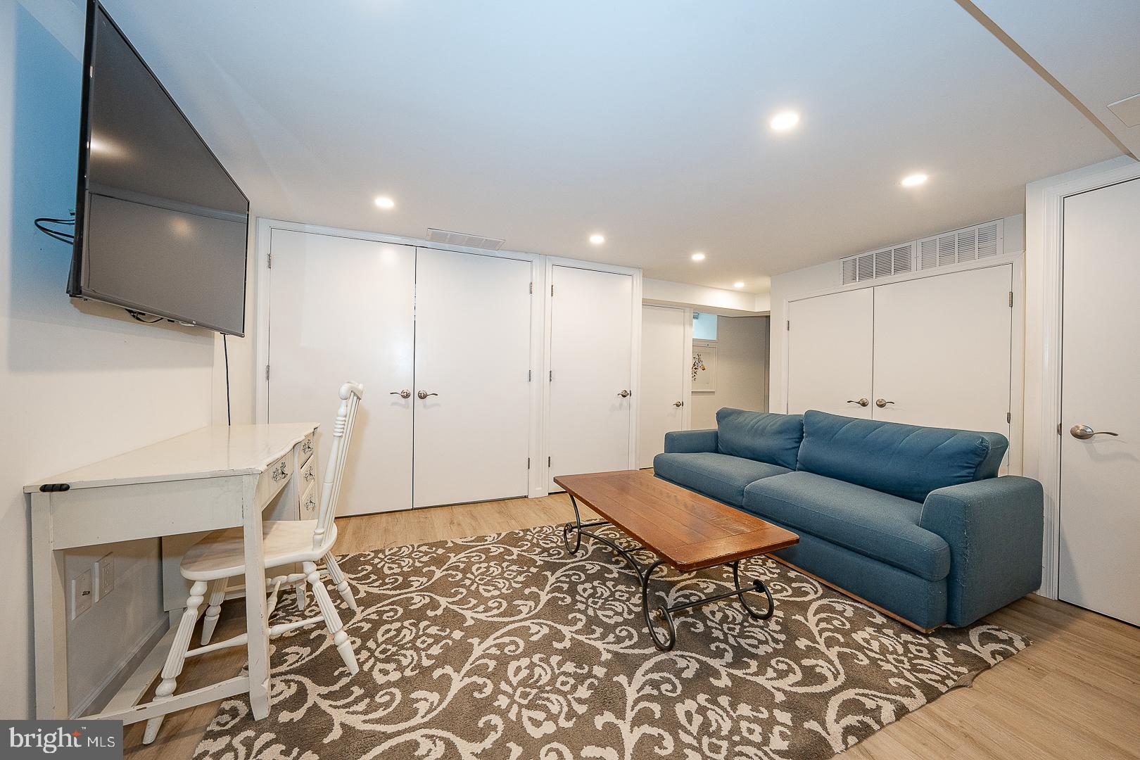 WYNNEWOOD - Residential