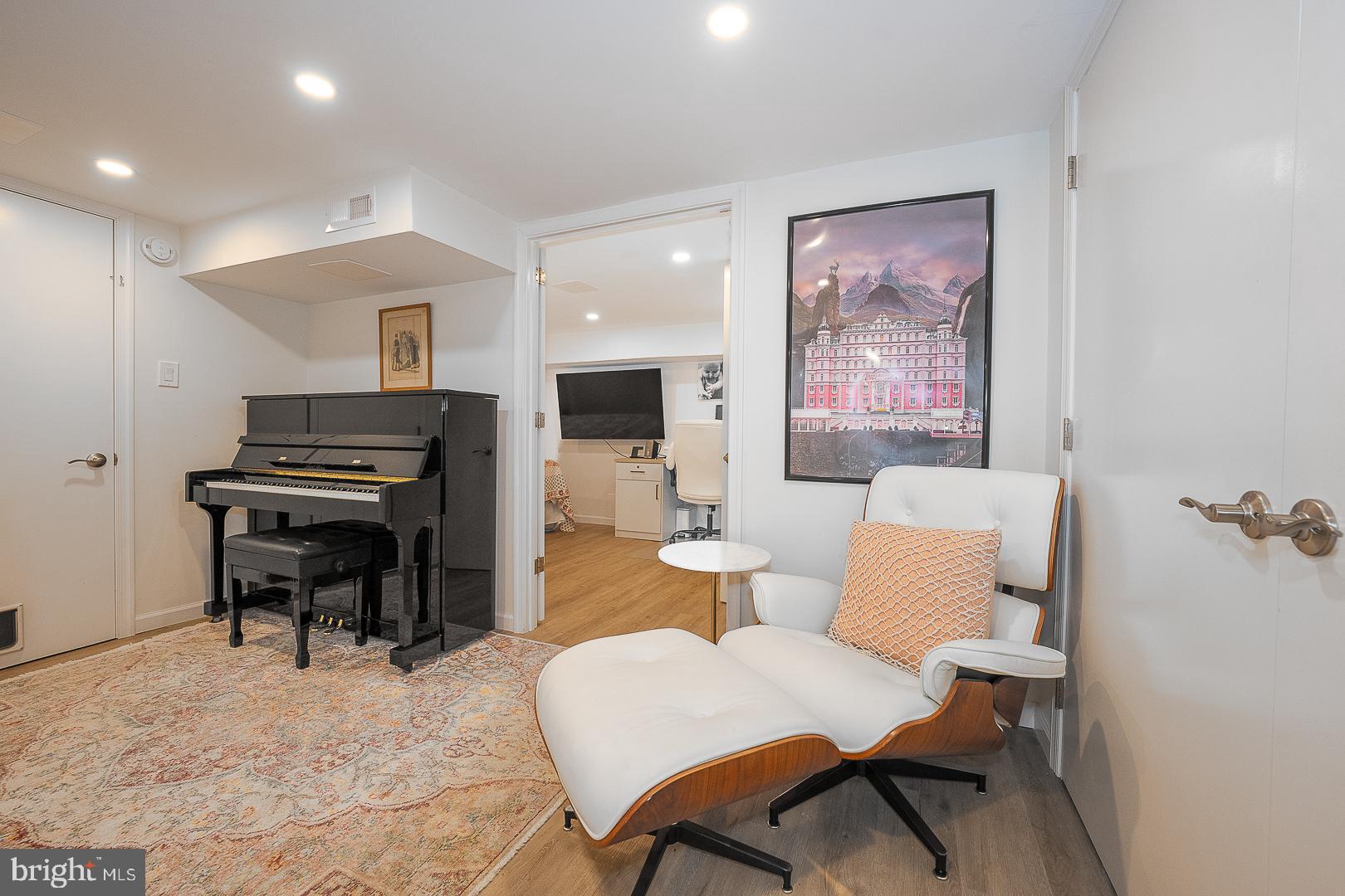 WYNNEWOOD - Residential