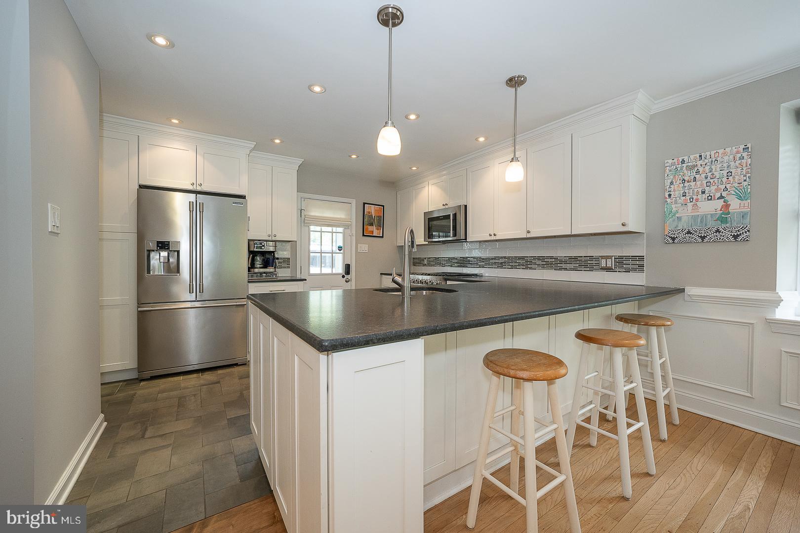 WYNNEWOOD - Residential