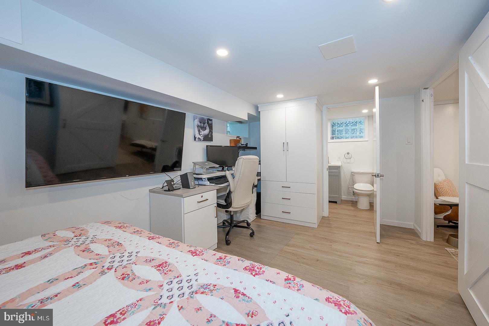 WYNNEWOOD - Residential
