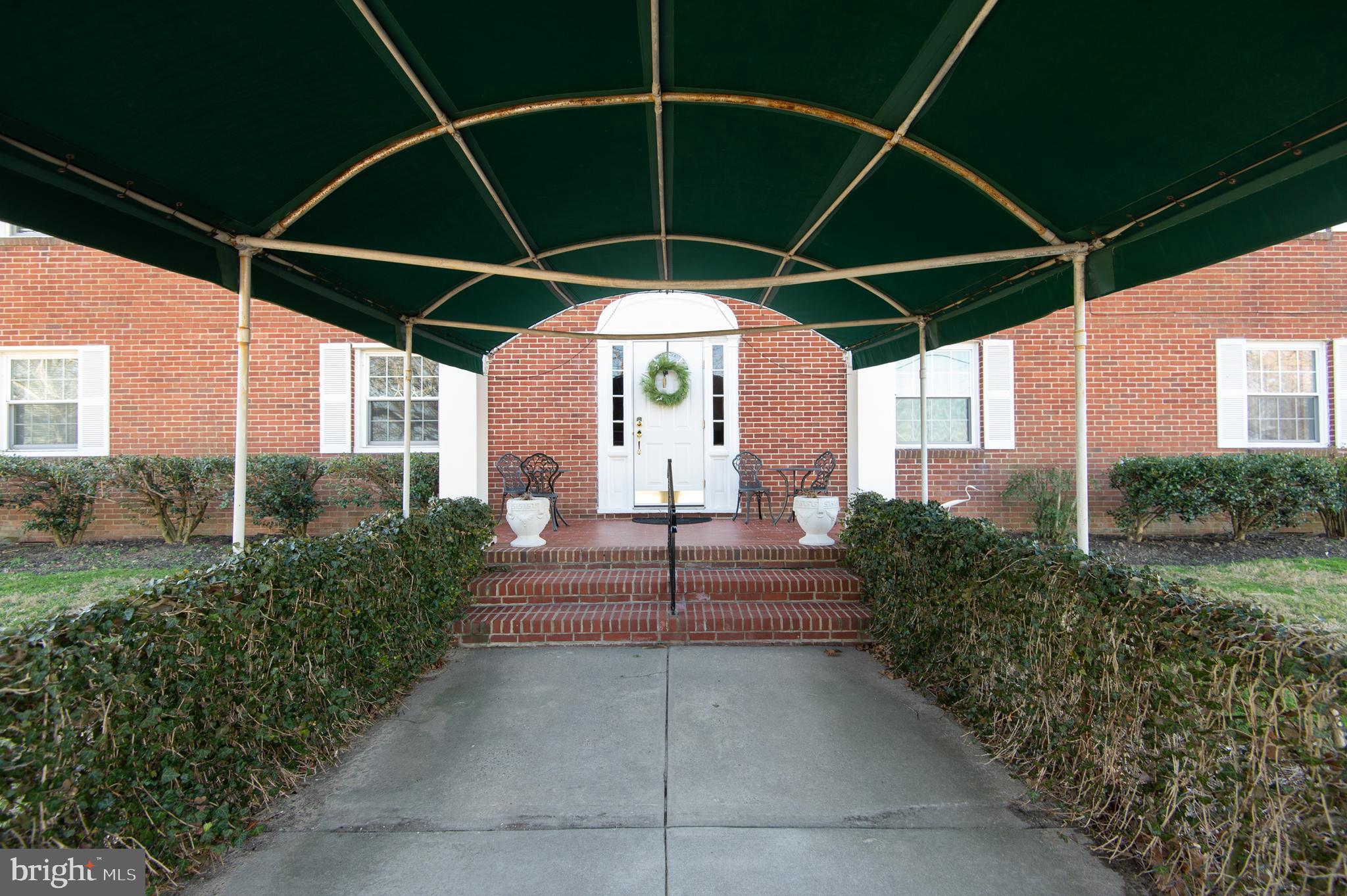 606 WATER STREET 6