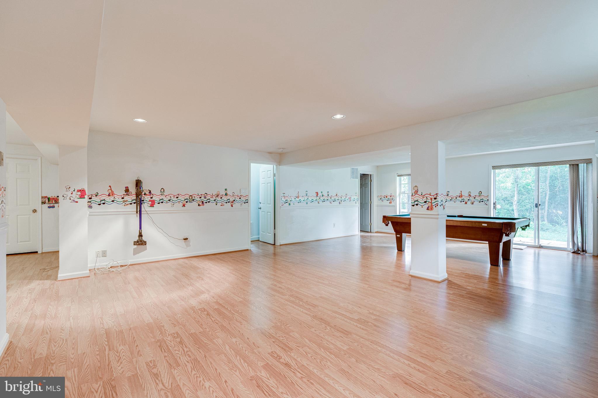 HAMPTON FOREST - Residential