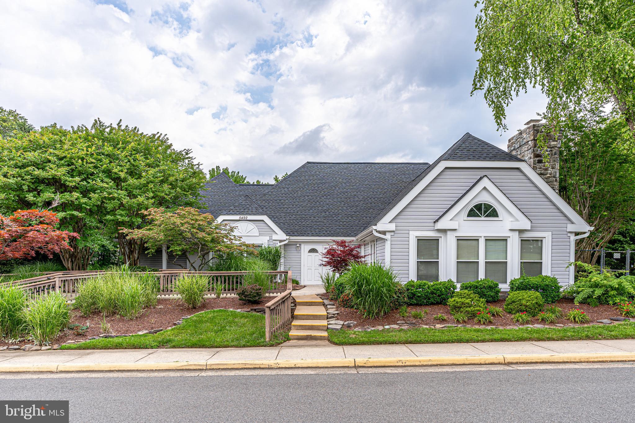 HAMPTON FOREST - Residential