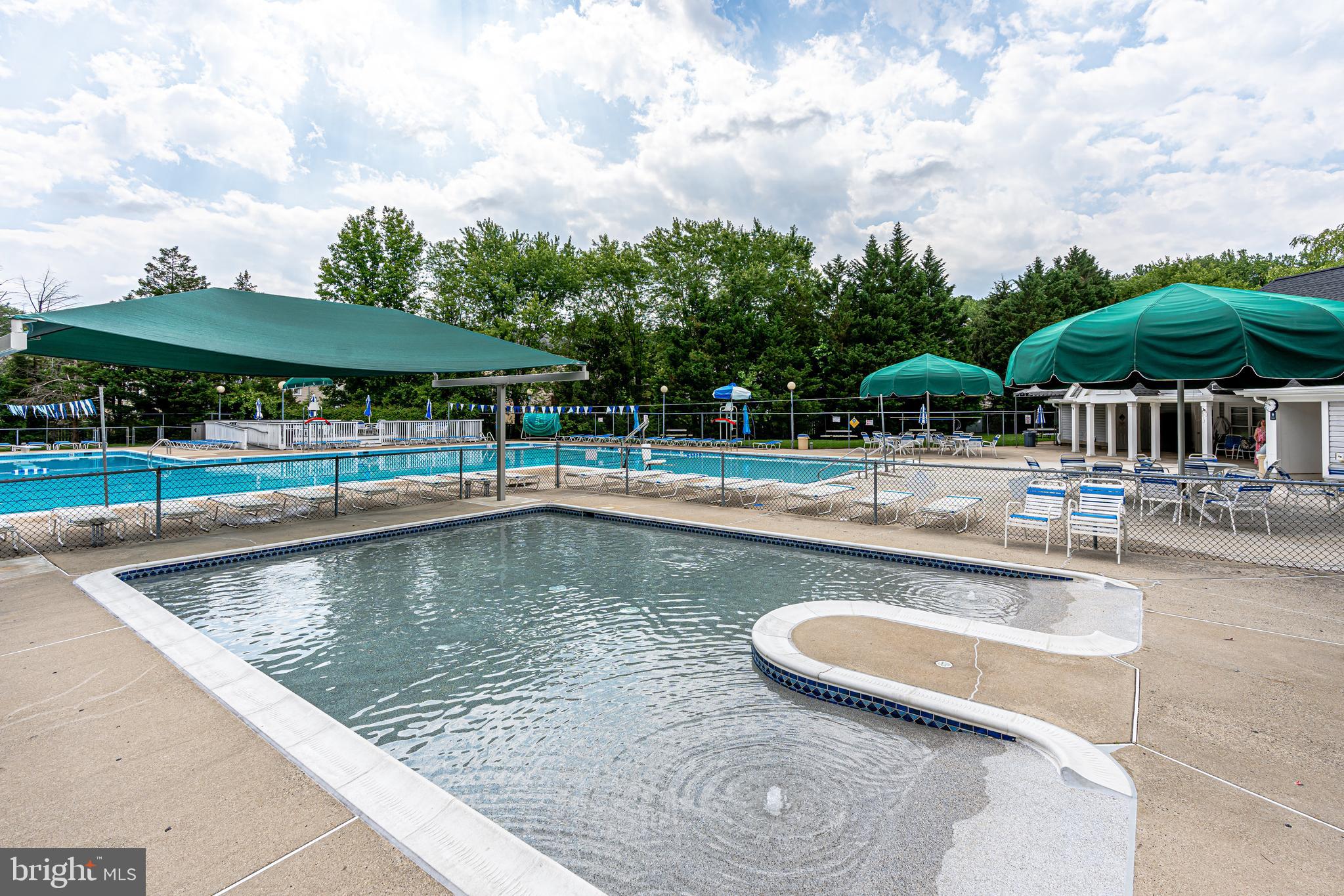 HAMPTON FOREST - Residential