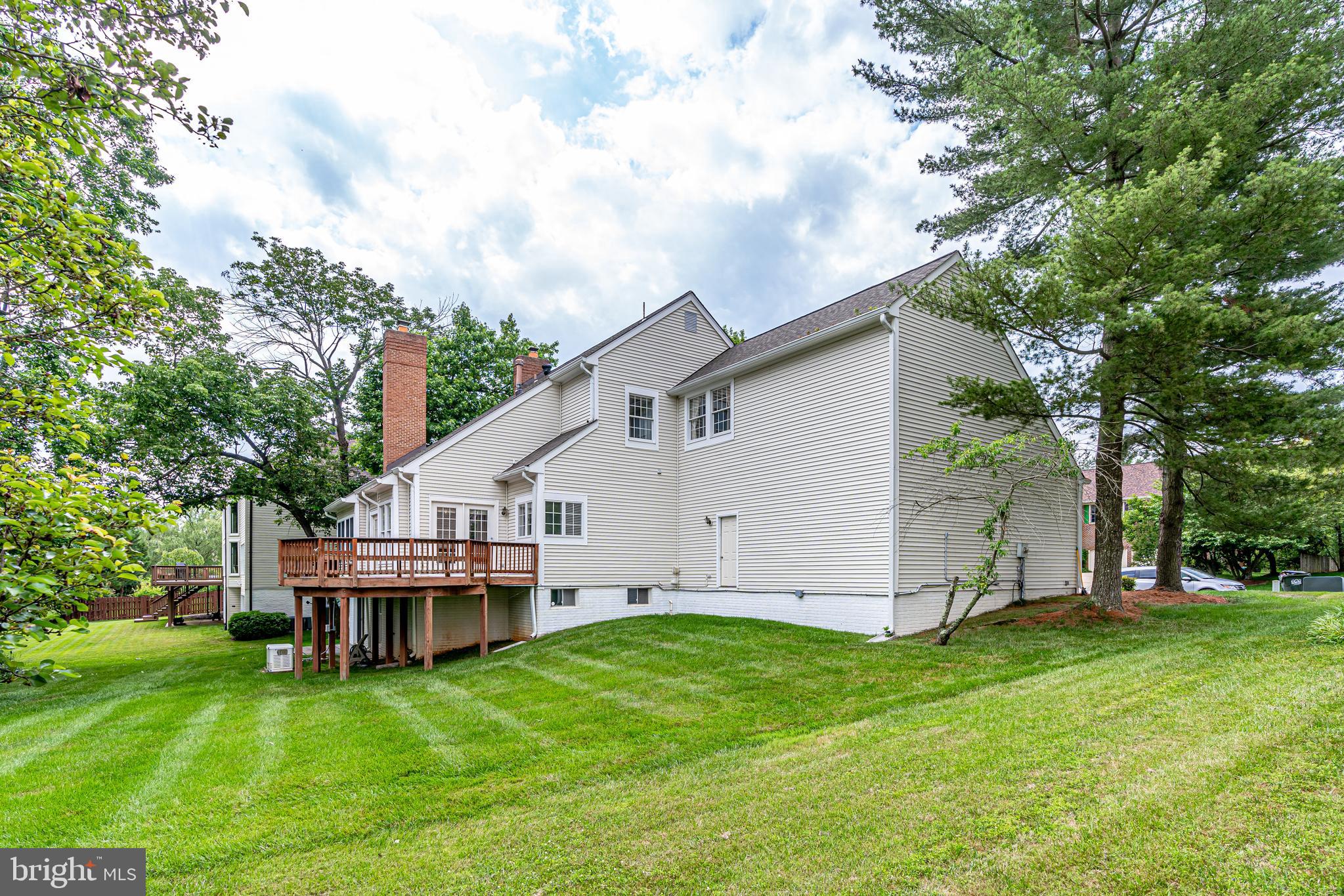 HAMPTON FOREST - Residential