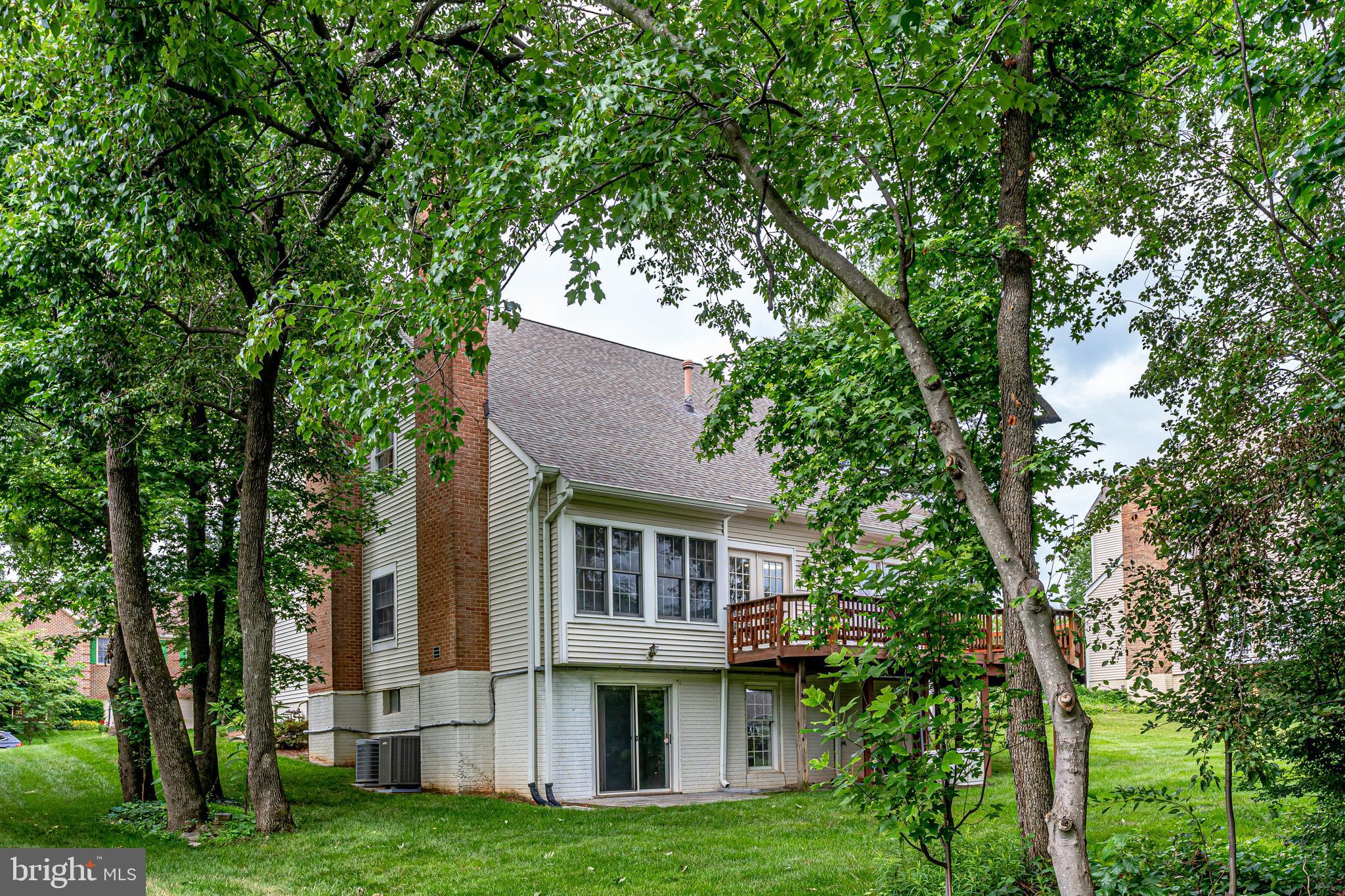 HAMPTON FOREST - Residential