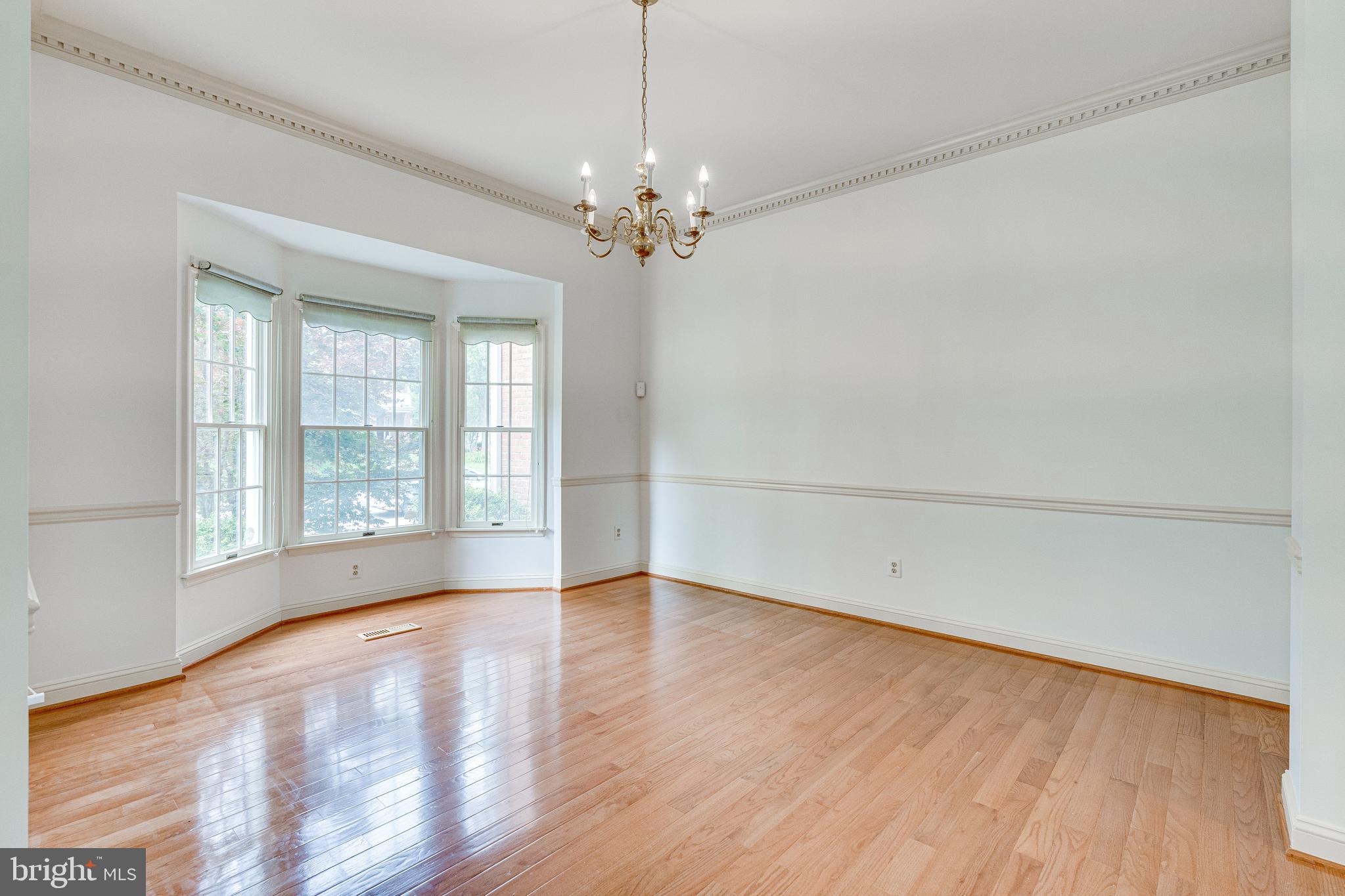 HAMPTON FOREST - Residential