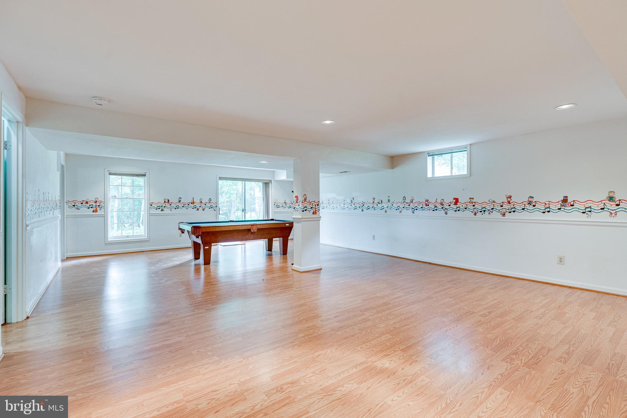 HAMPTON FOREST - Residential