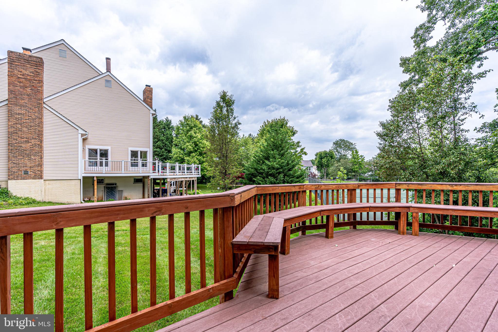 HAMPTON FOREST - Residential