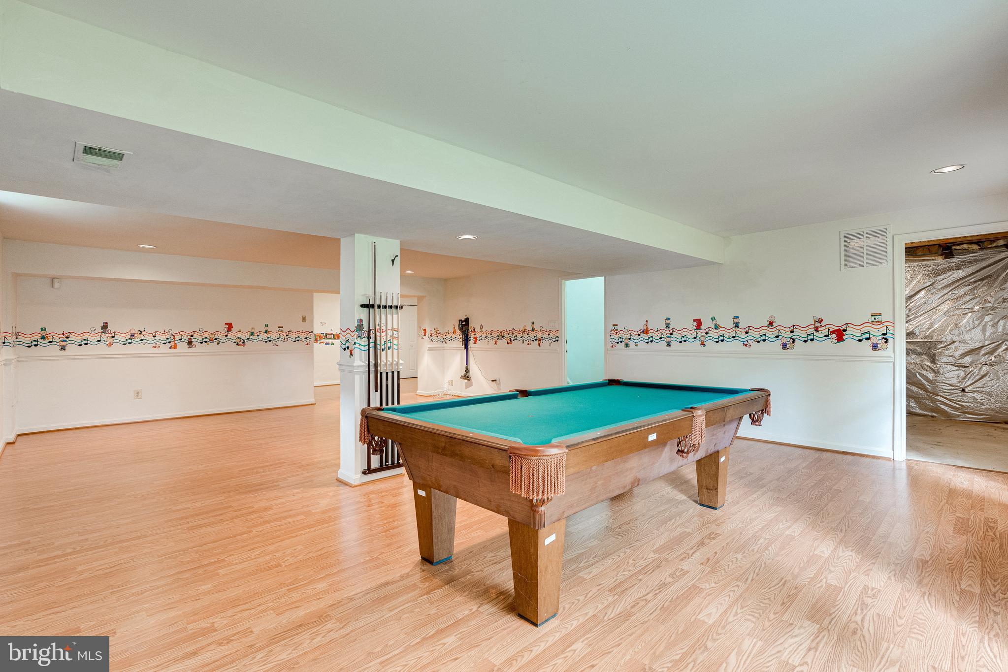 HAMPTON FOREST - Residential