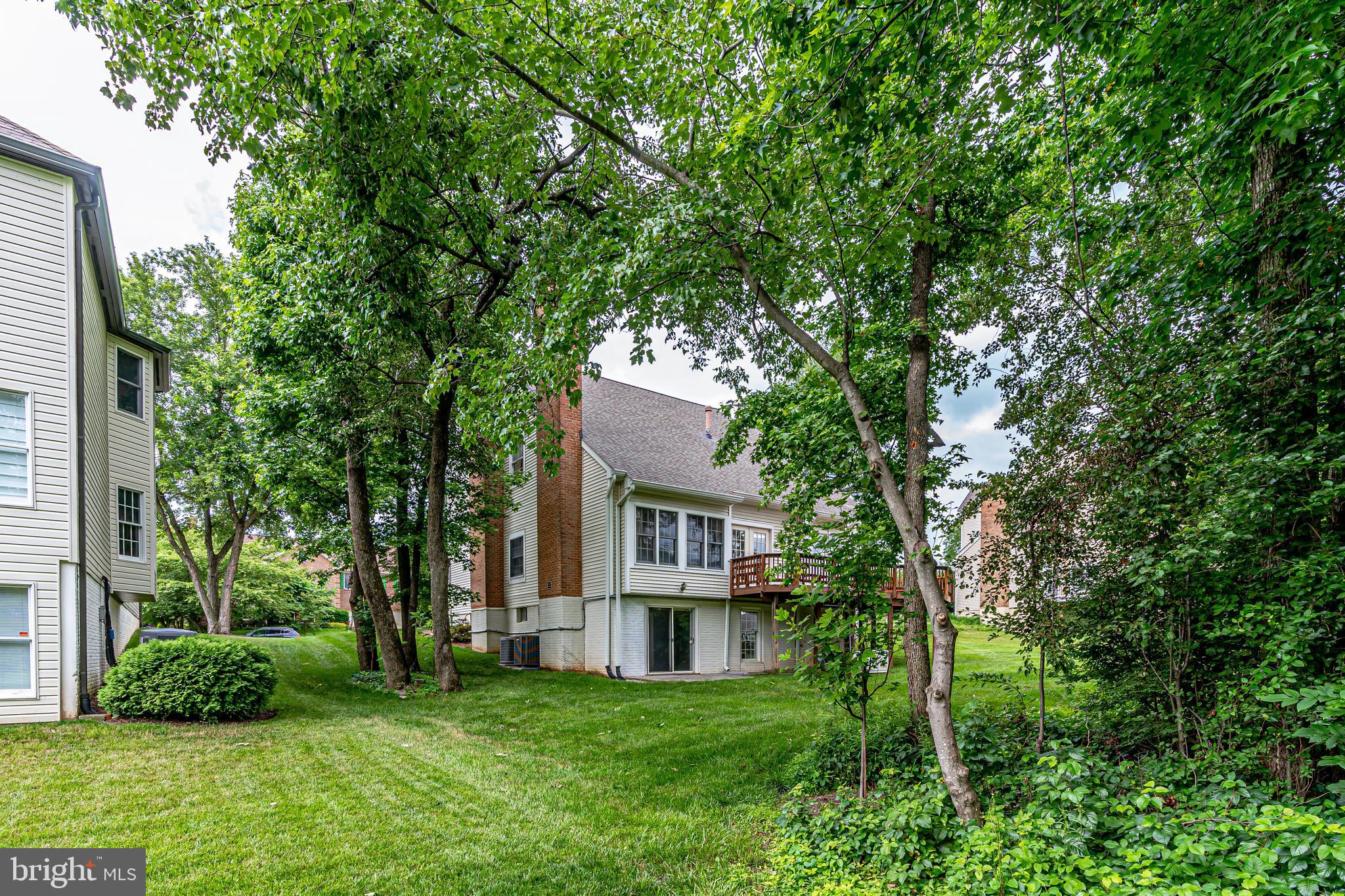 HAMPTON FOREST - Residential