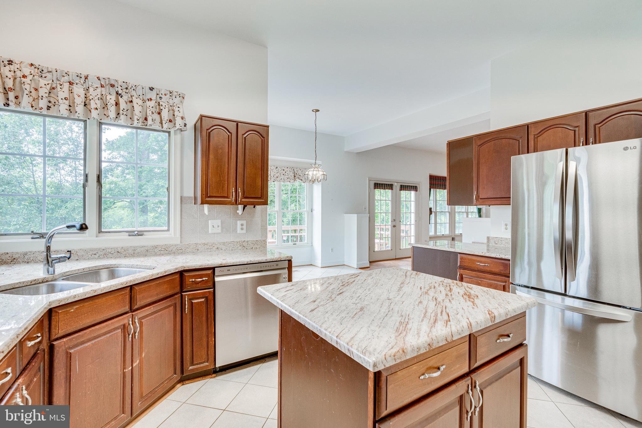 HAMPTON FOREST - Residential