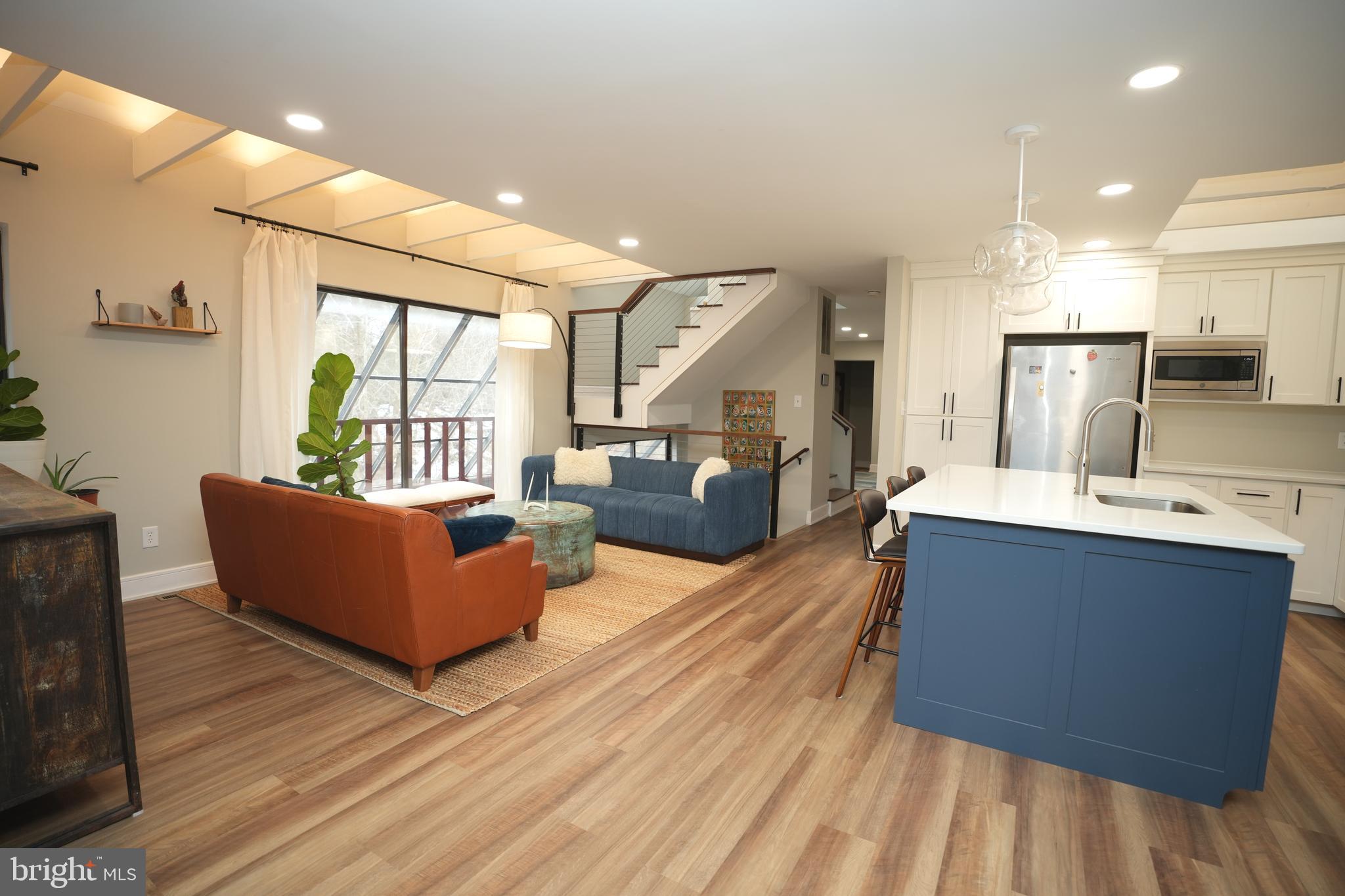 SOCIETY HILL - Residential