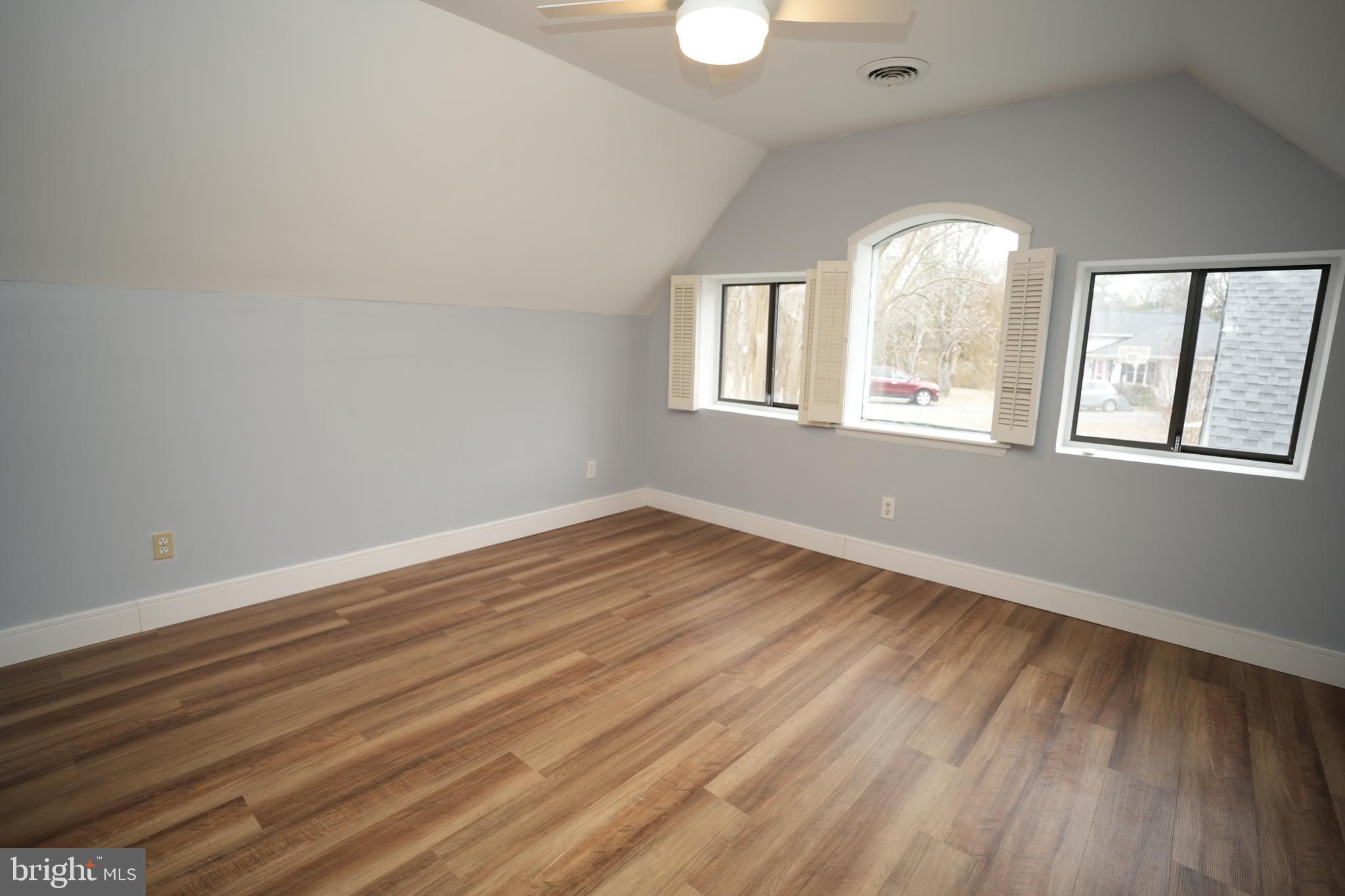 SOCIETY HILL - Residential