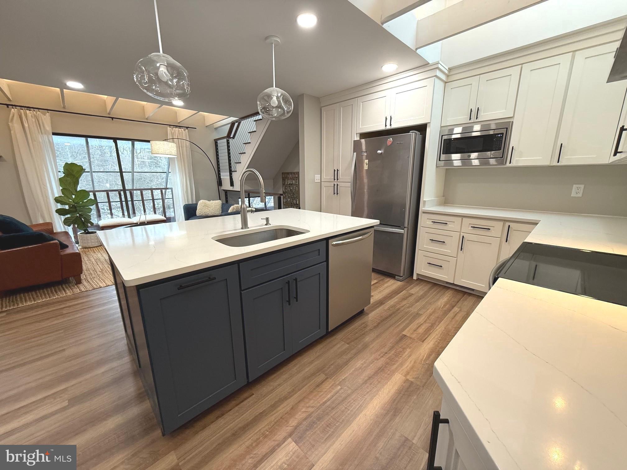 SOCIETY HILL - Residential