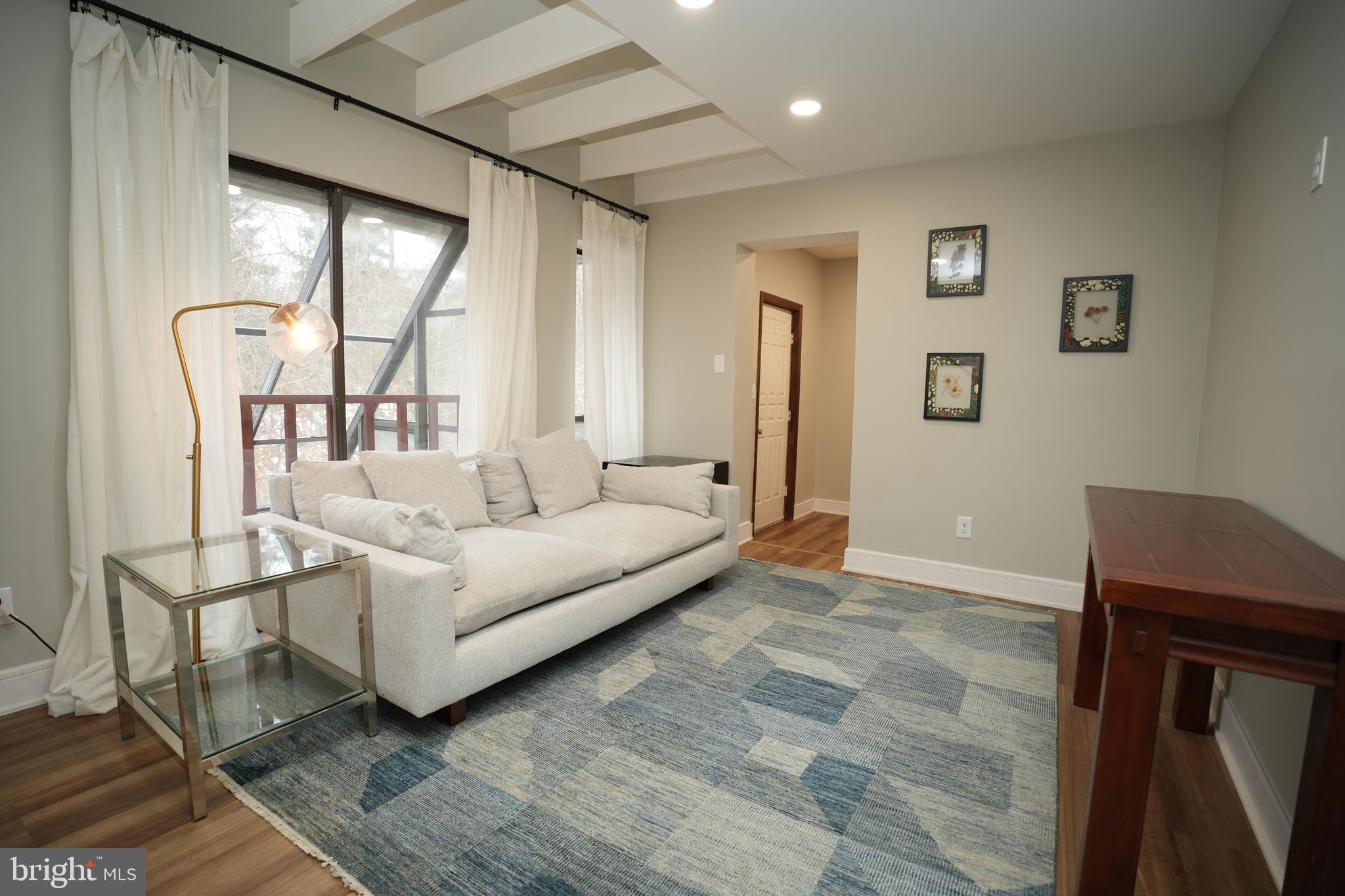 SOCIETY HILL - Residential