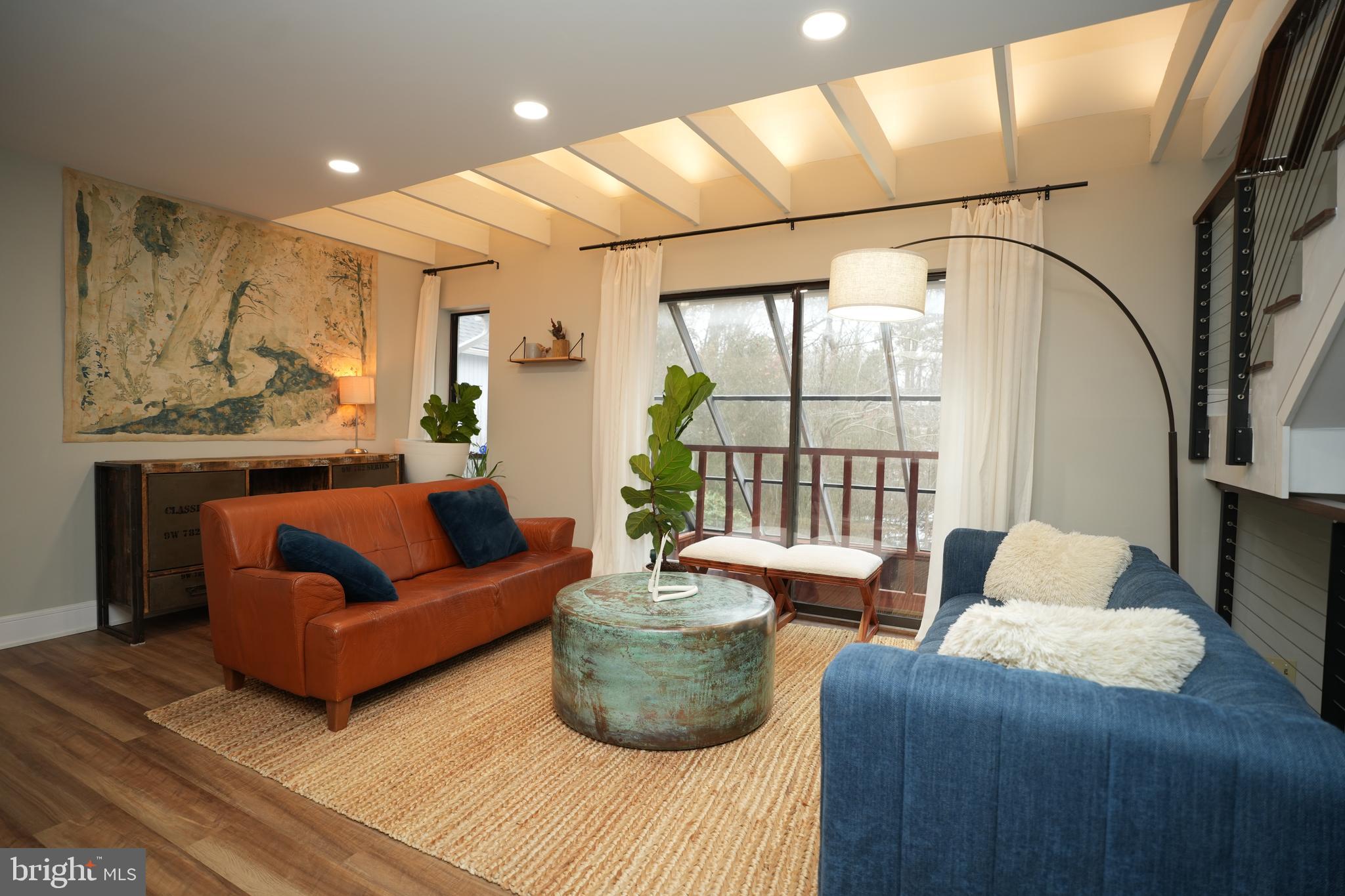 SOCIETY HILL - Residential