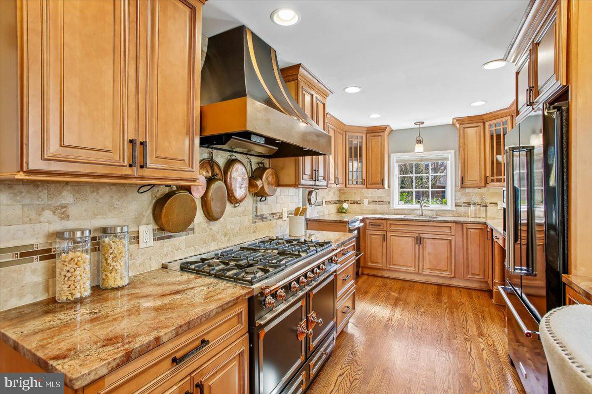 BRADDOCK HEIGHTS - Residential