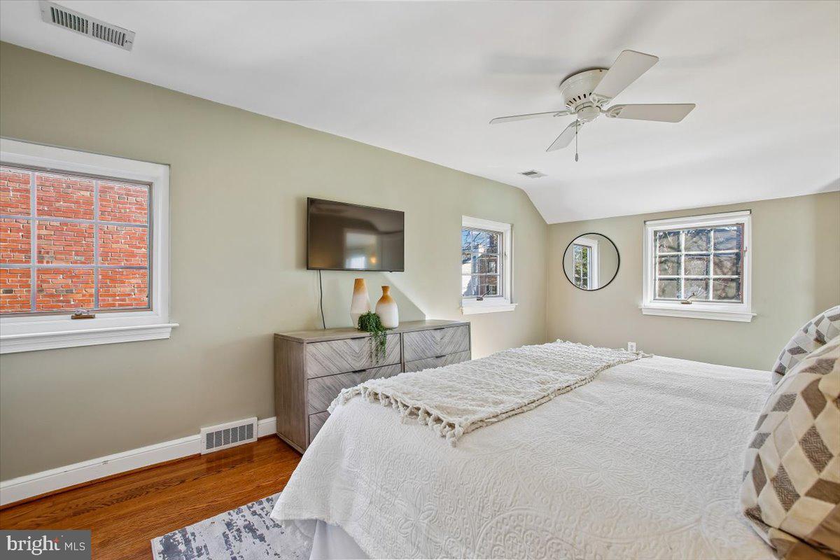 BRADDOCK HEIGHTS - Residential