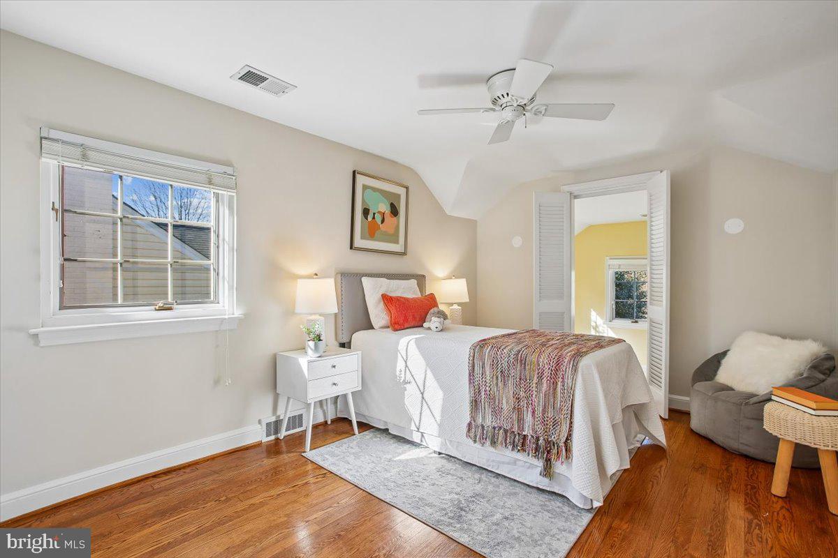 BRADDOCK HEIGHTS - Residential