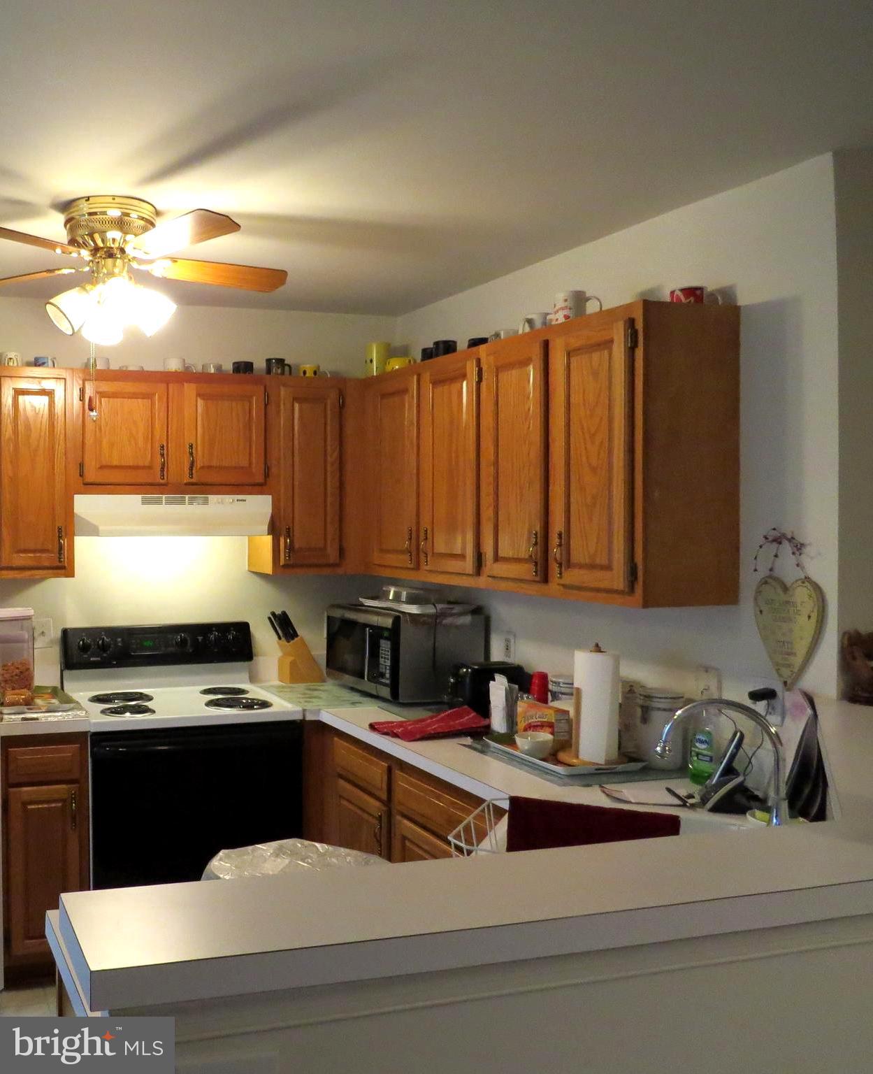 CROMWELL FOUNTAIN - Residential