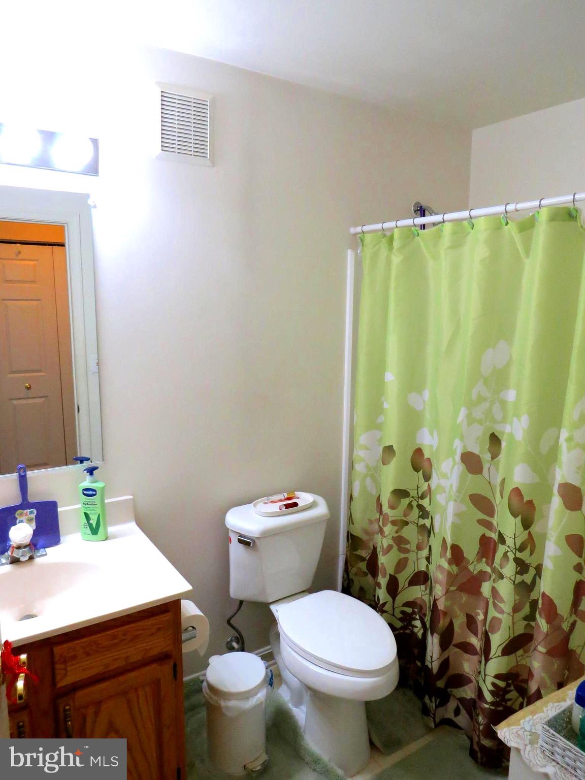 CROMWELL FOUNTAIN - Residential