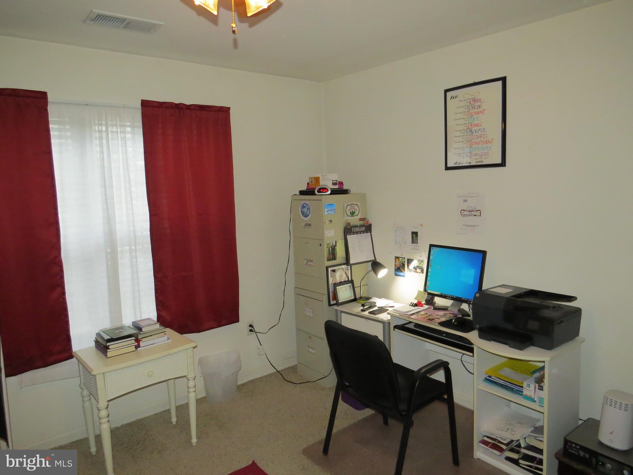 CROMWELL FOUNTAIN - Residential